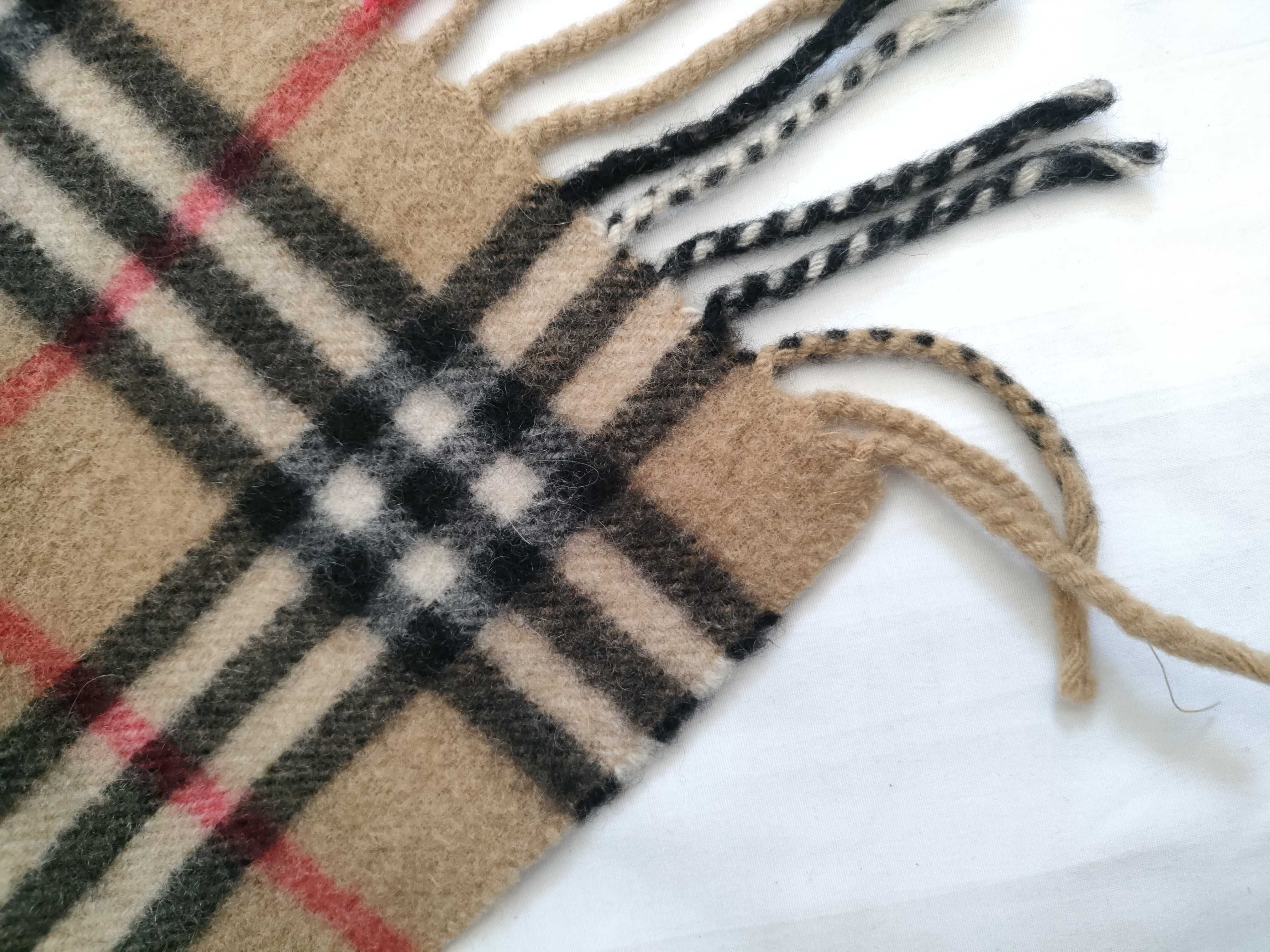 100% Cashmere Scarf, Nova Check Pattern, and other accessories. — view 6
