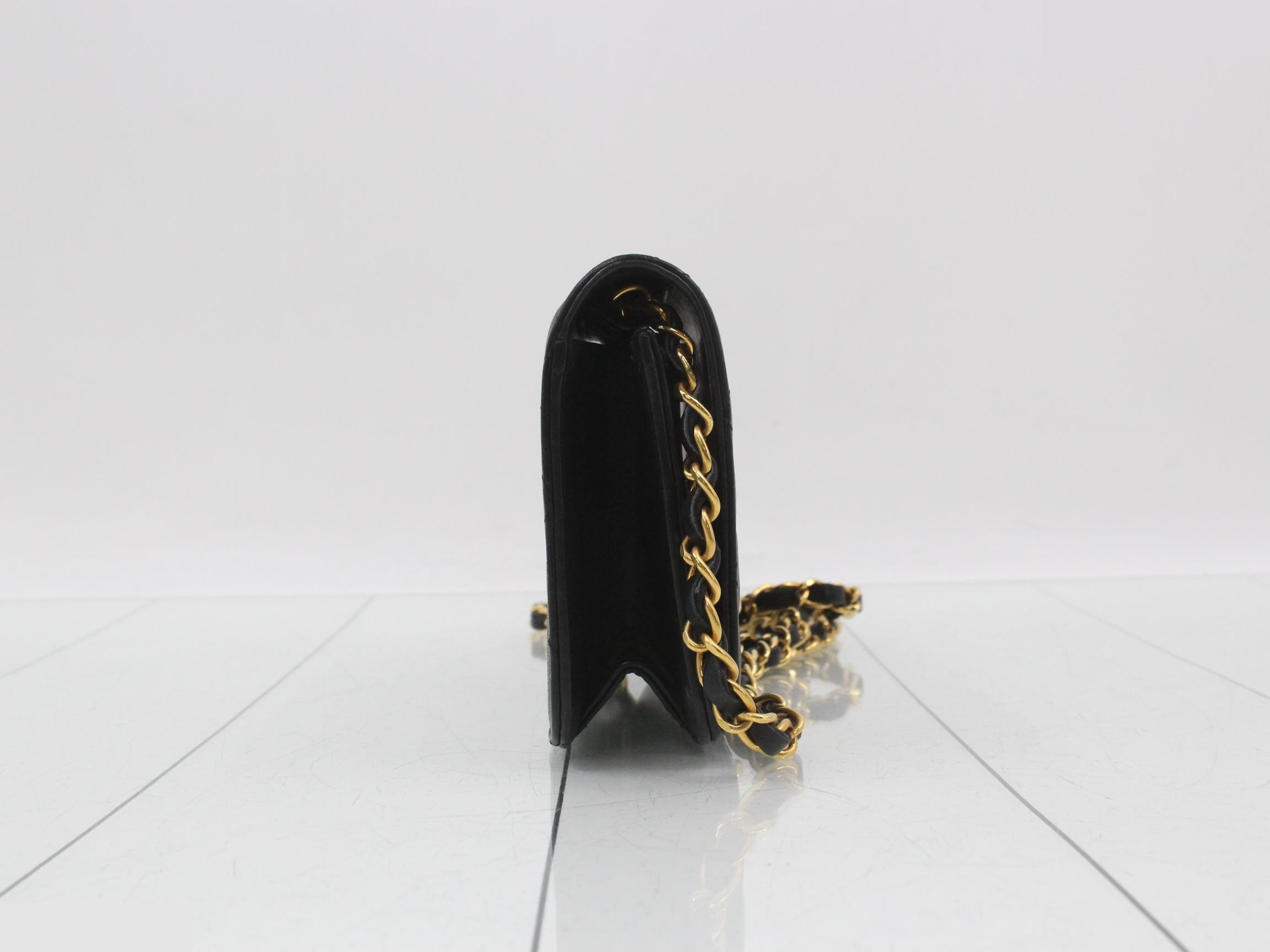 Mini Matelassé 19 Full Flap Chain Shoulder Bag (Series 10) — view 4