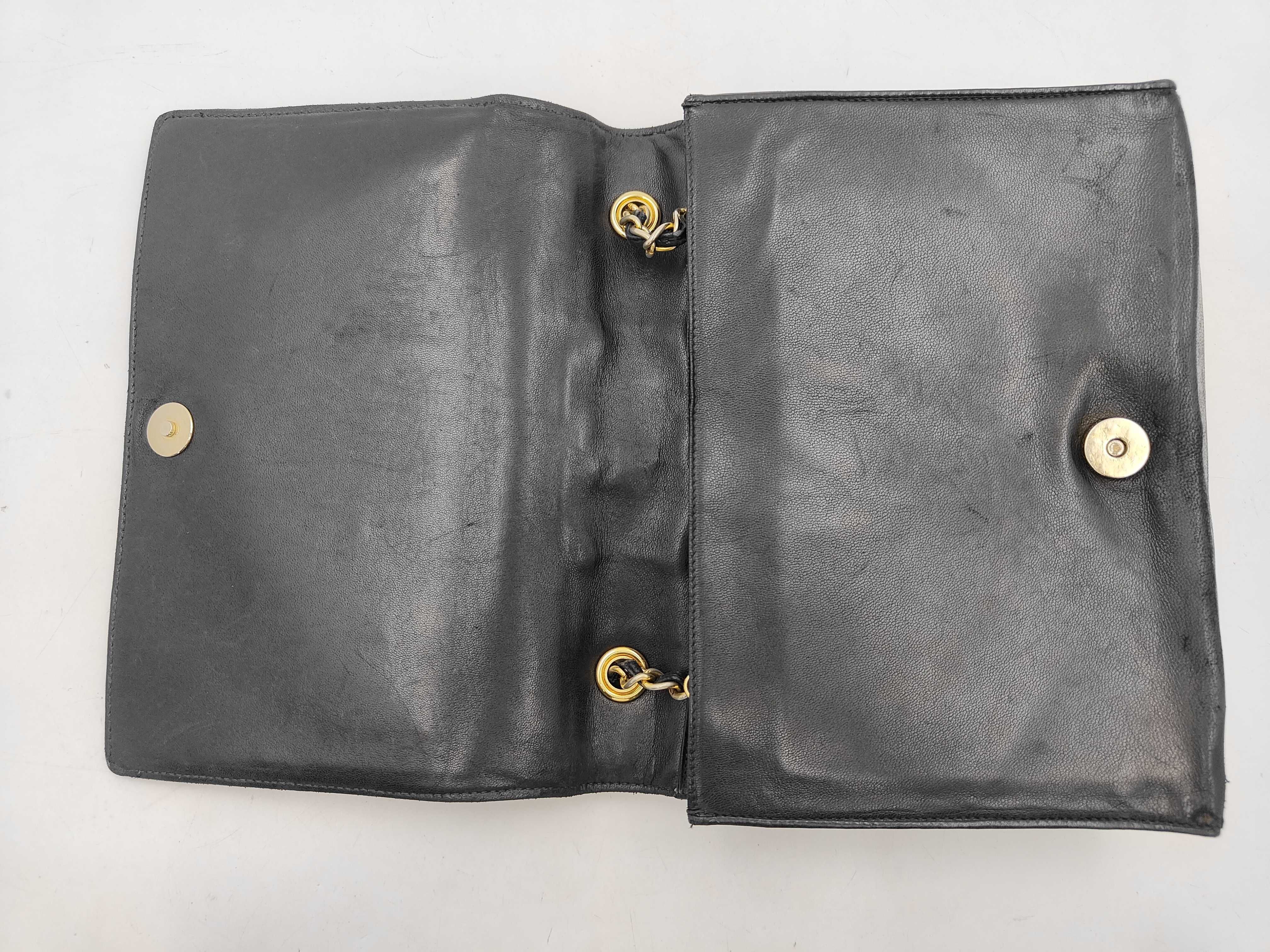 Matelassé Chain Shoulder Bag, Lambskin, Gold Hardware, 1102917, Coco Mark Shoulder Bag — view 6