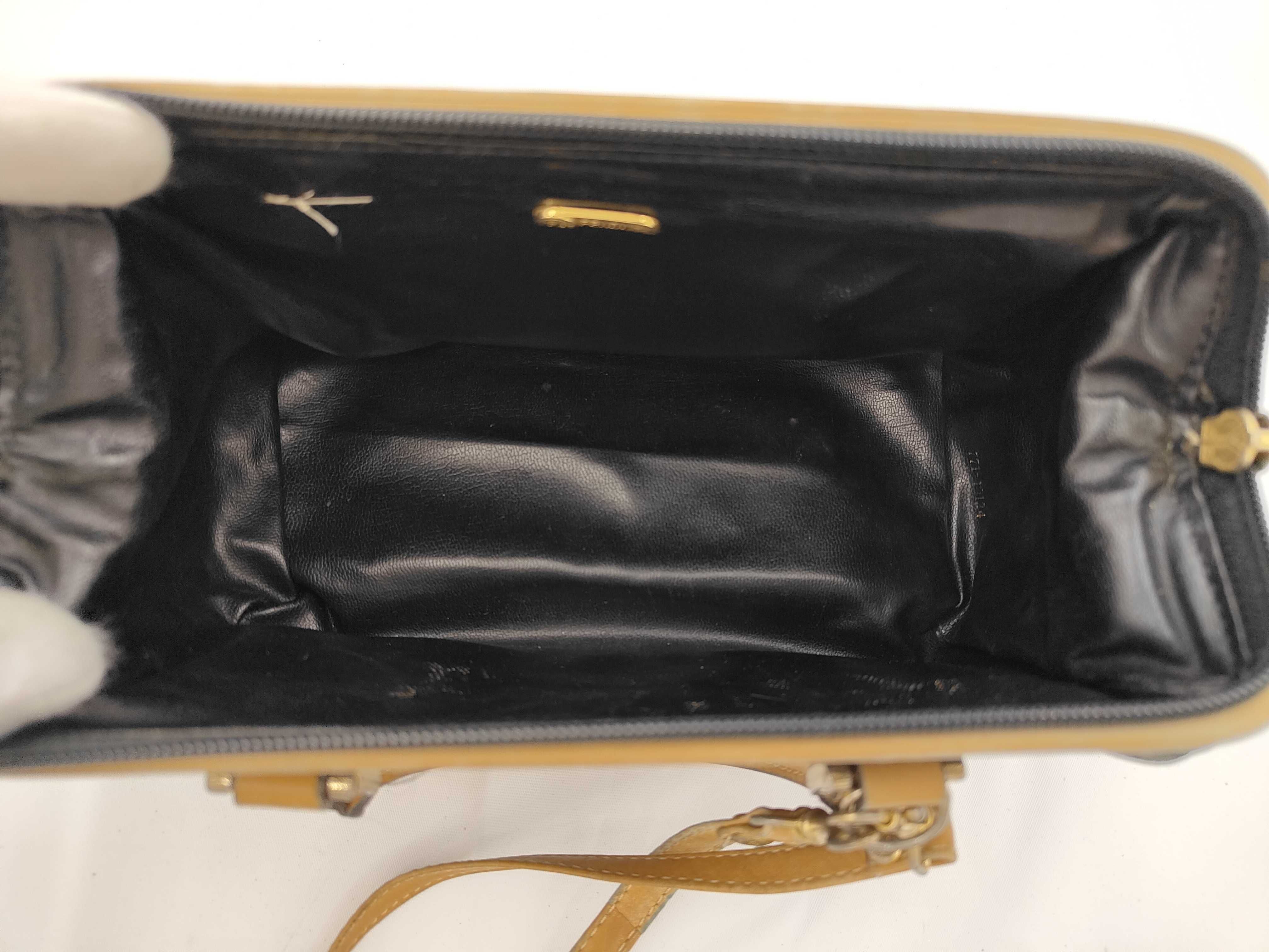 Pecan Pattern Handbag with Shoulder Strap, Boston Bag — view 10