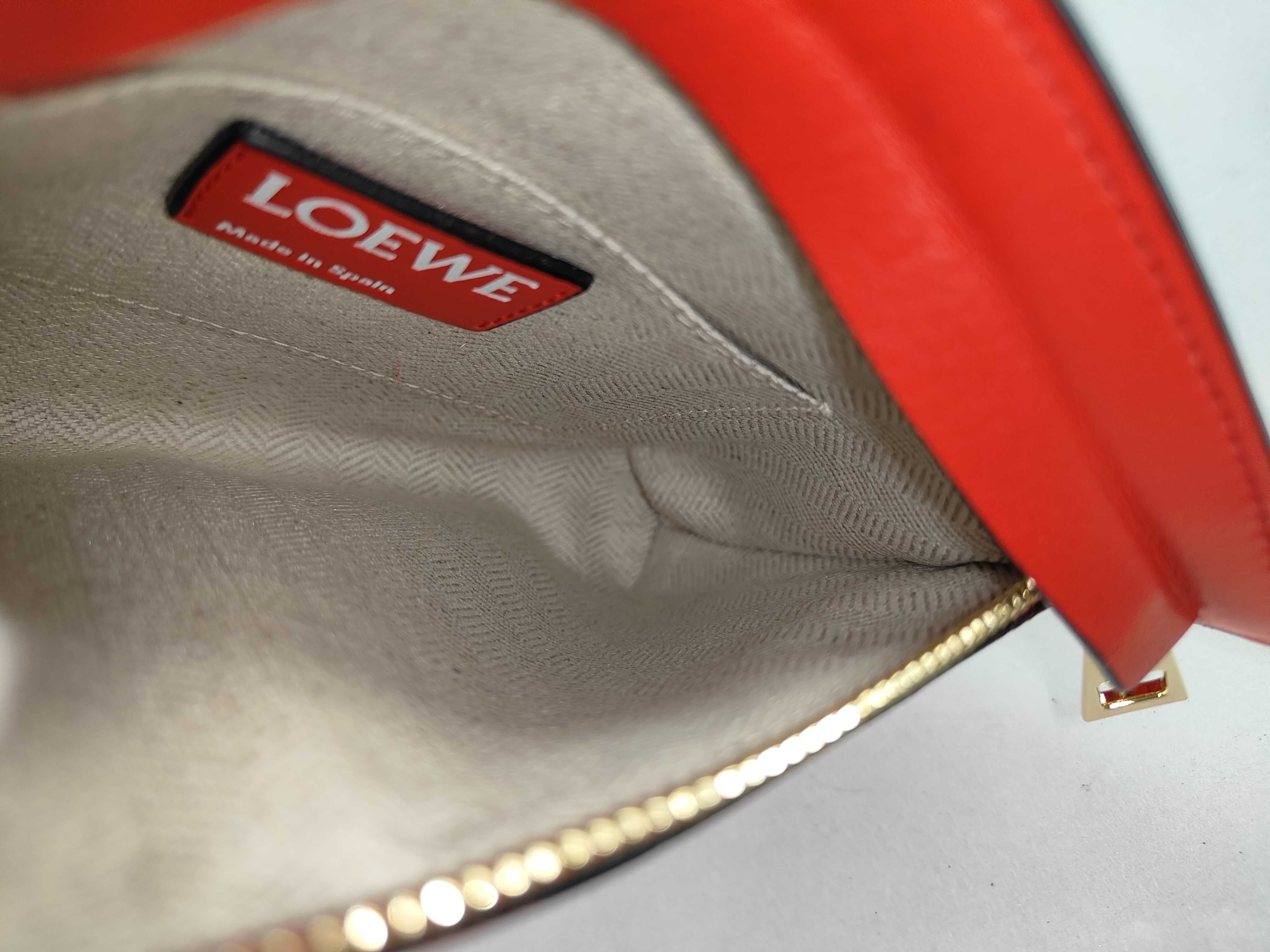 (Loewe) Second Bag Pouch — view 10