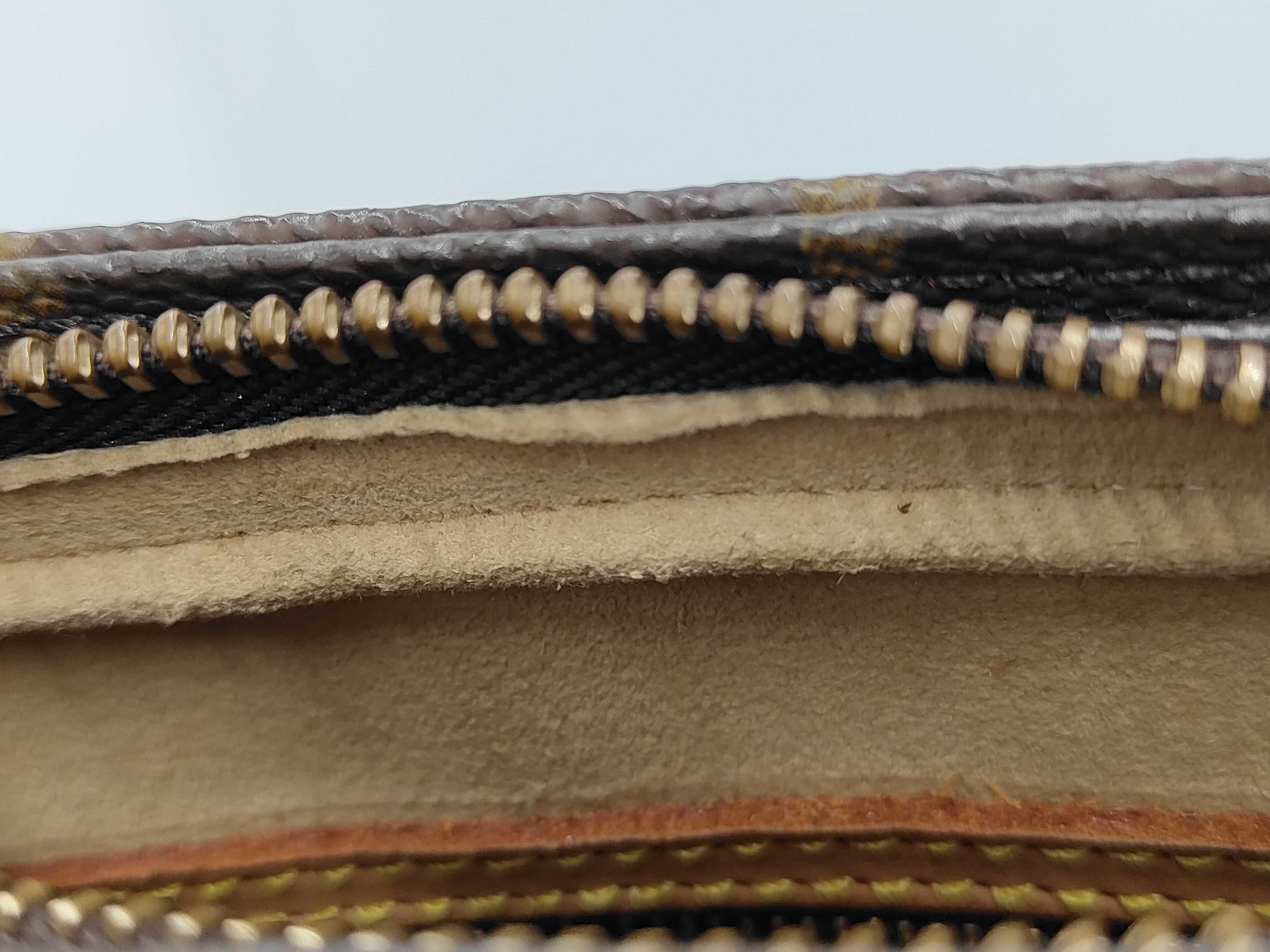 LV handbag — view 11