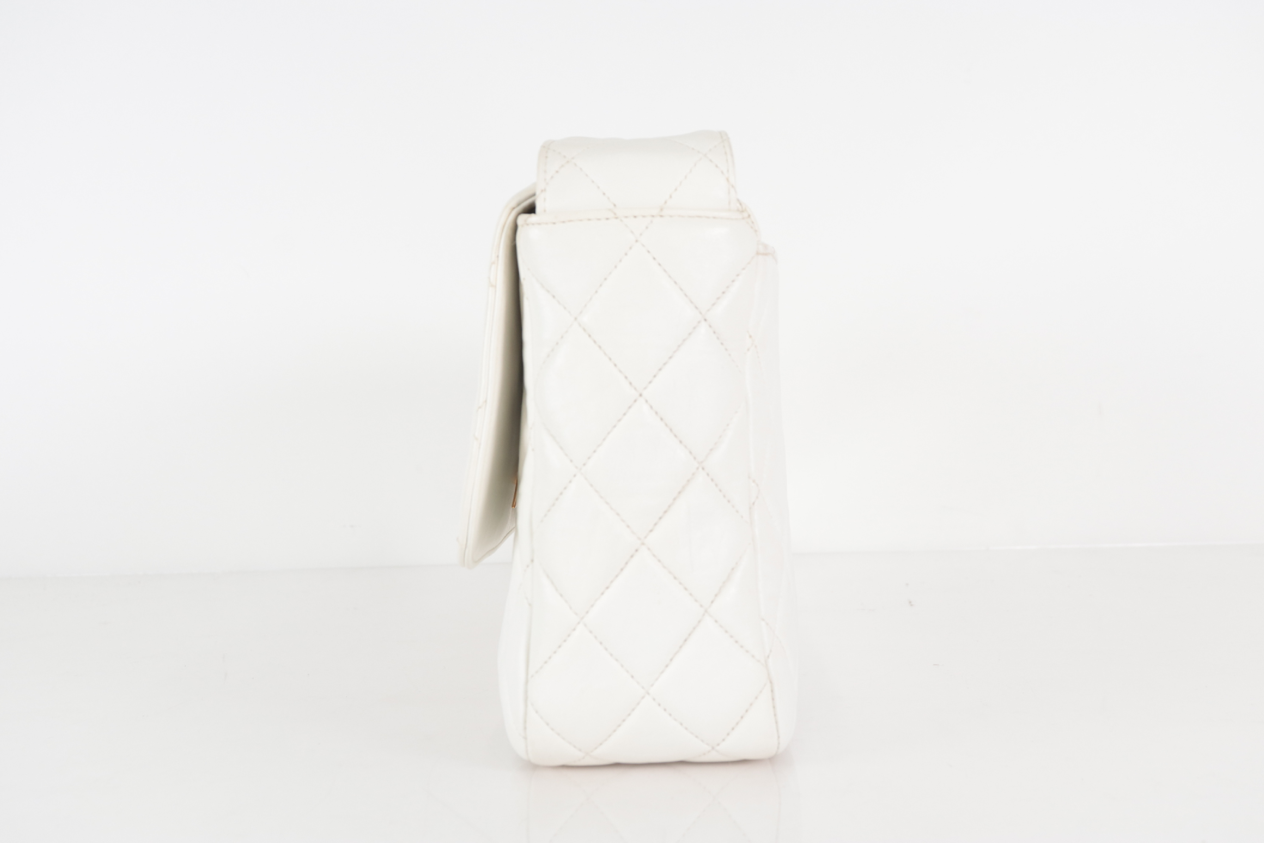 Turnlock Lambskin One-Shoulder Bag, White, Series 4 — view 5