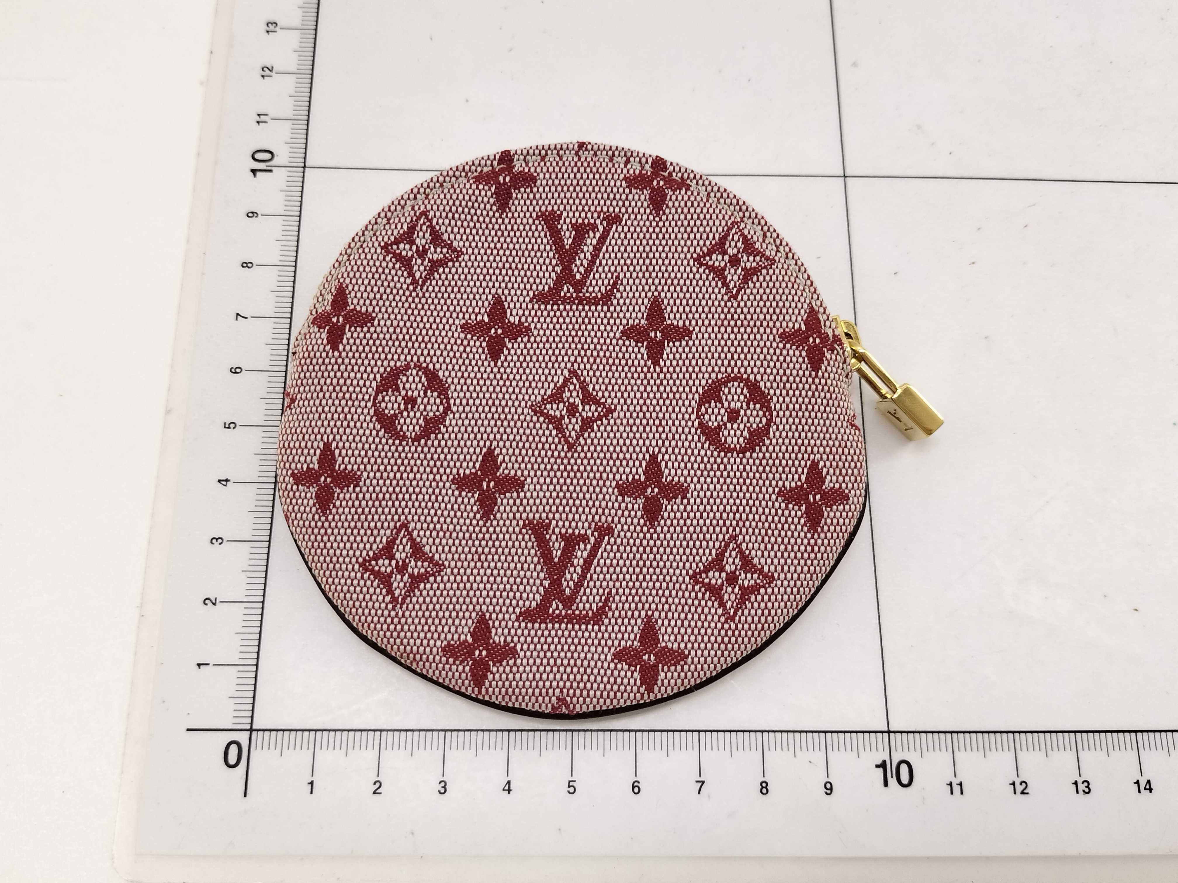 Monogram Mini Coin Case Portemonnaie Rond M92462 (VO7585) Coin Case — view 2