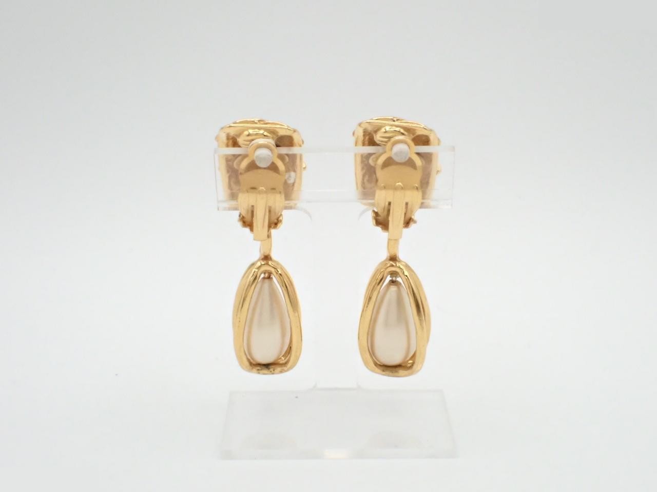 Coco Mark Pearl Swing Earrings — view 2