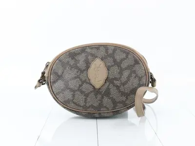 shoulder bag, giraffe pattern