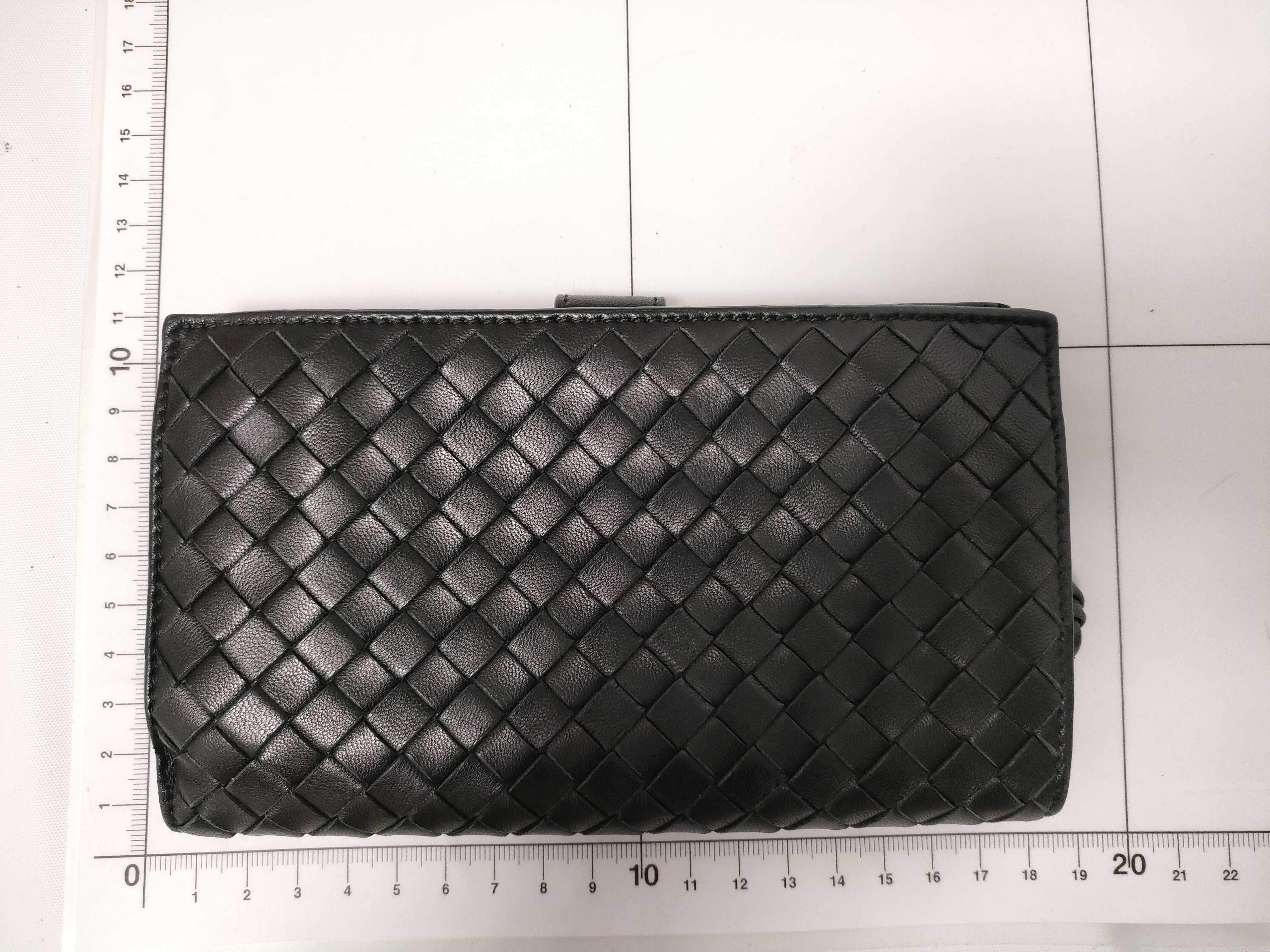 Intrecciato Long Flap Wallet Leather Black — view 2