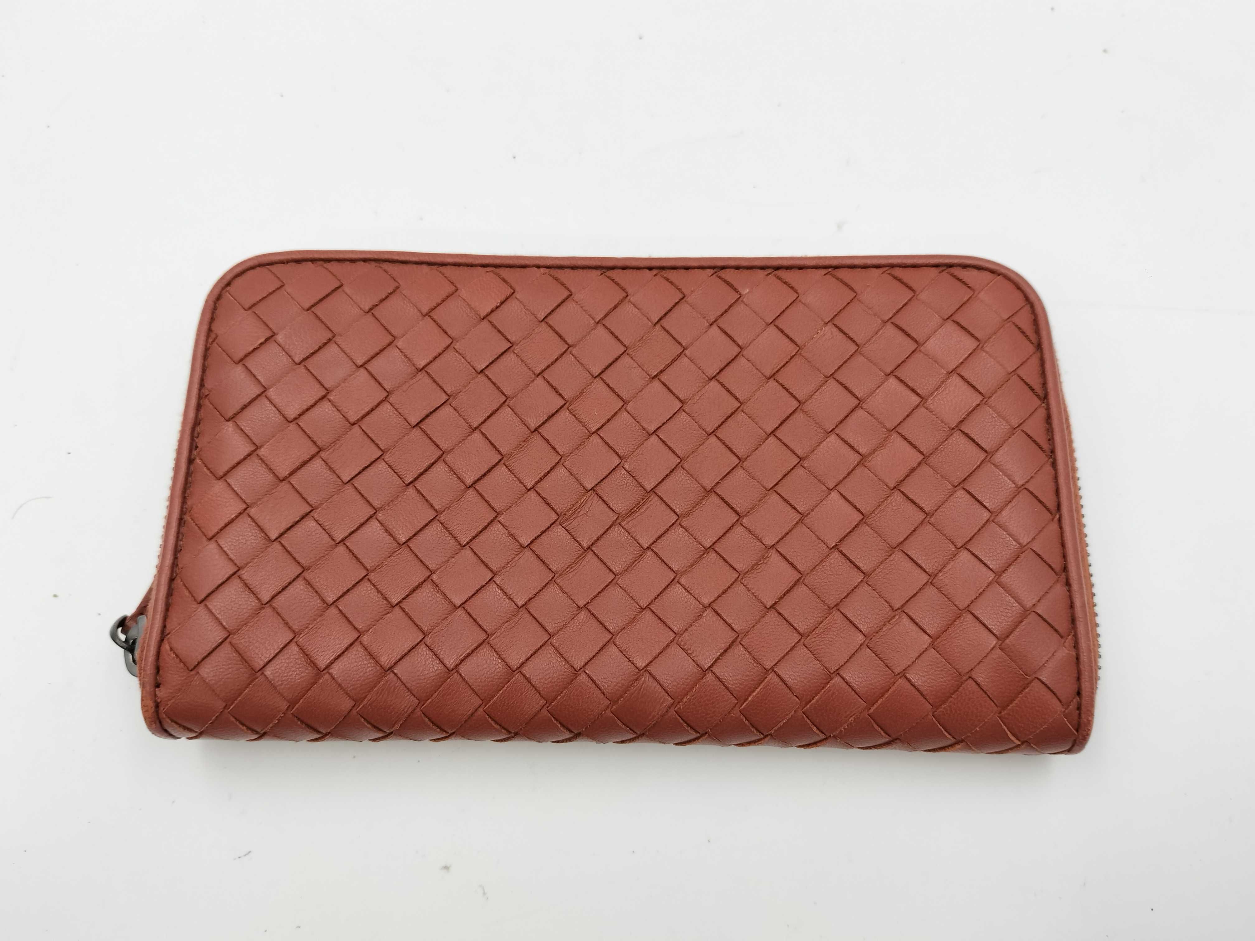 Intrecciato Round Zip Wallet