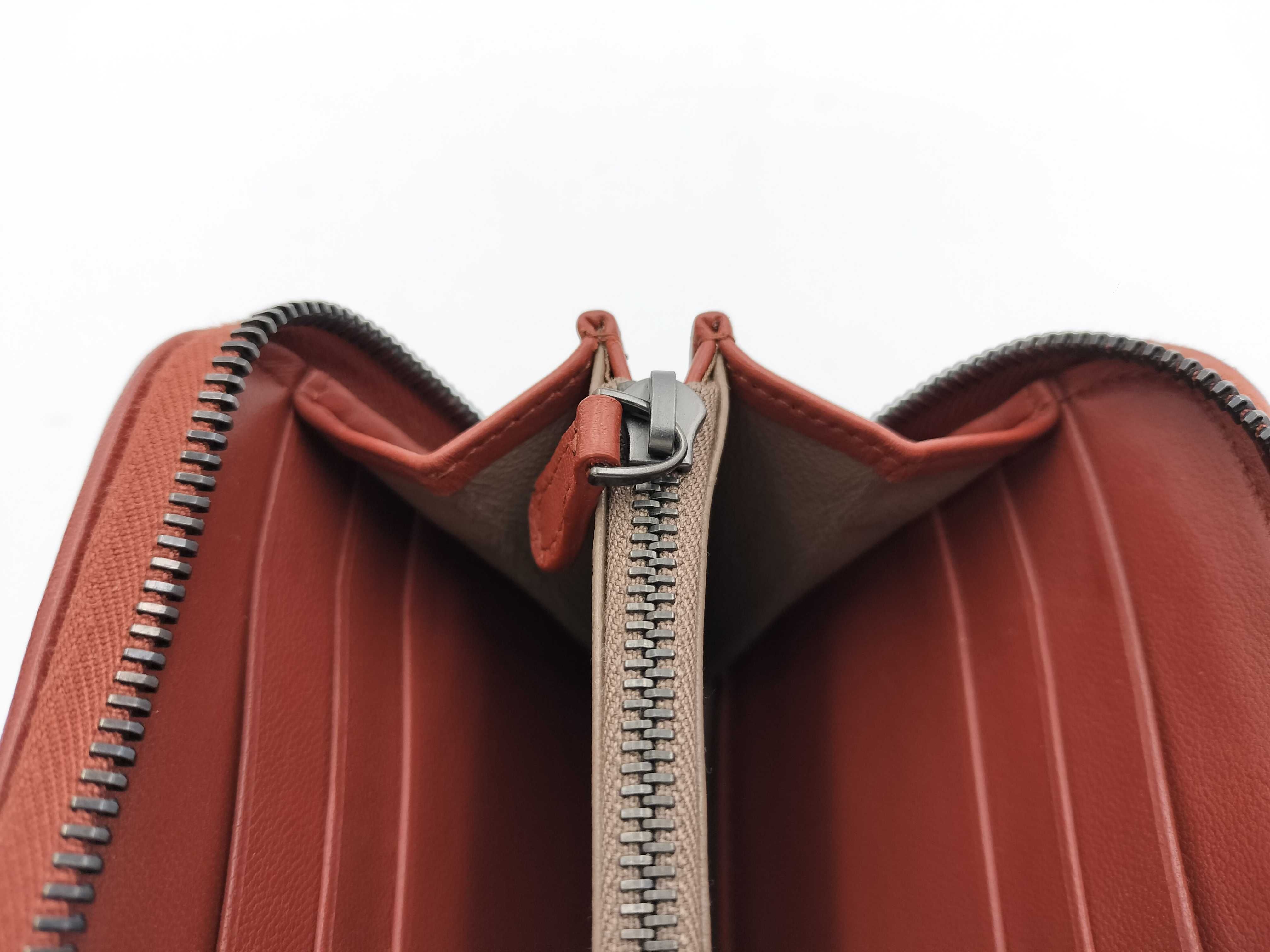 Intrecciato Round Zip Wallet — view 10