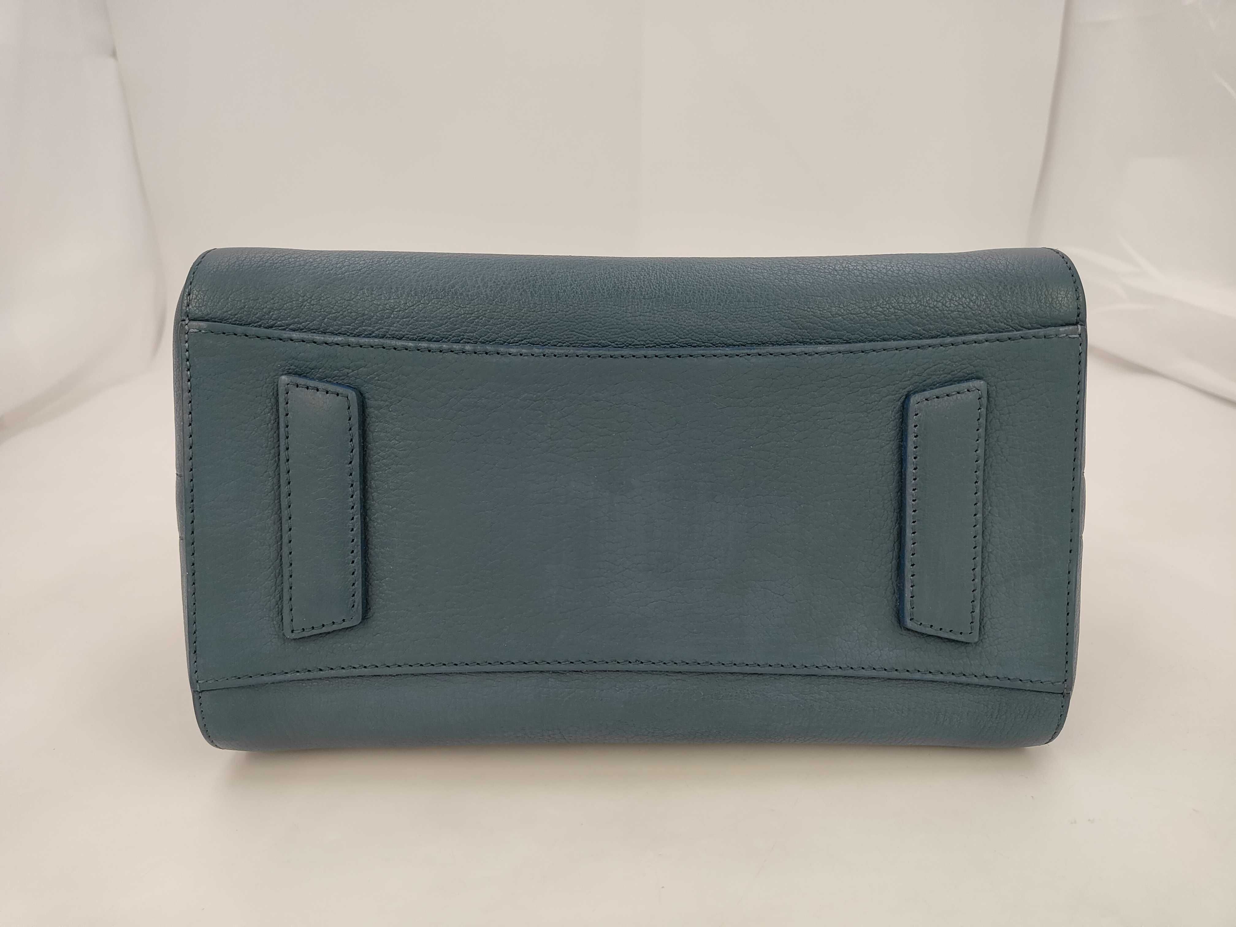 Antigona Medium Tote Bag Blue 230077097 Tote Bag — view 4