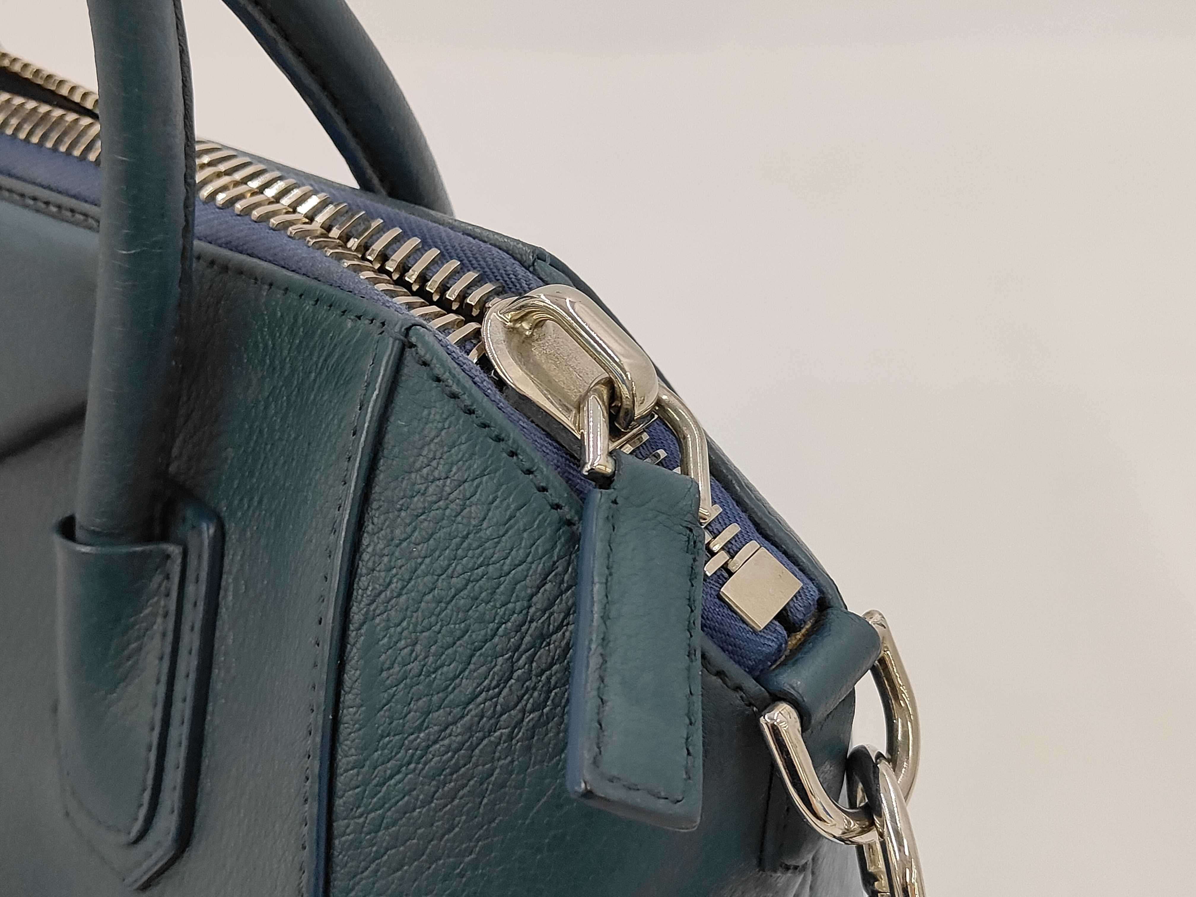 Antigona Medium Tote Bag Blue 230077097 Tote Bag — view 8