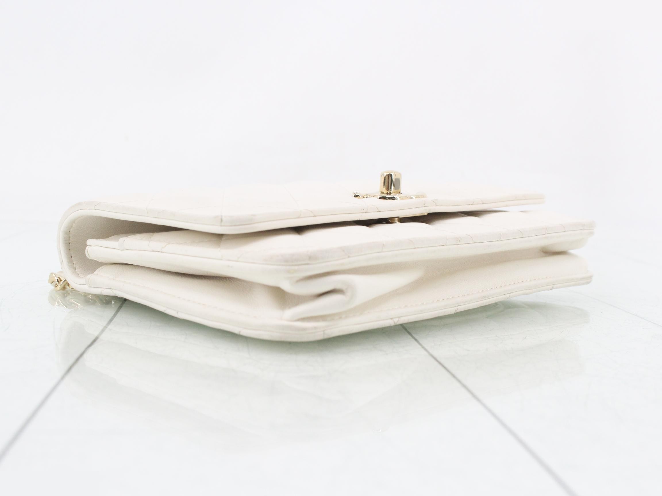 Matelassé Lambskin 2-Way Top Handle Bag with Pearl Random Plate — view 5