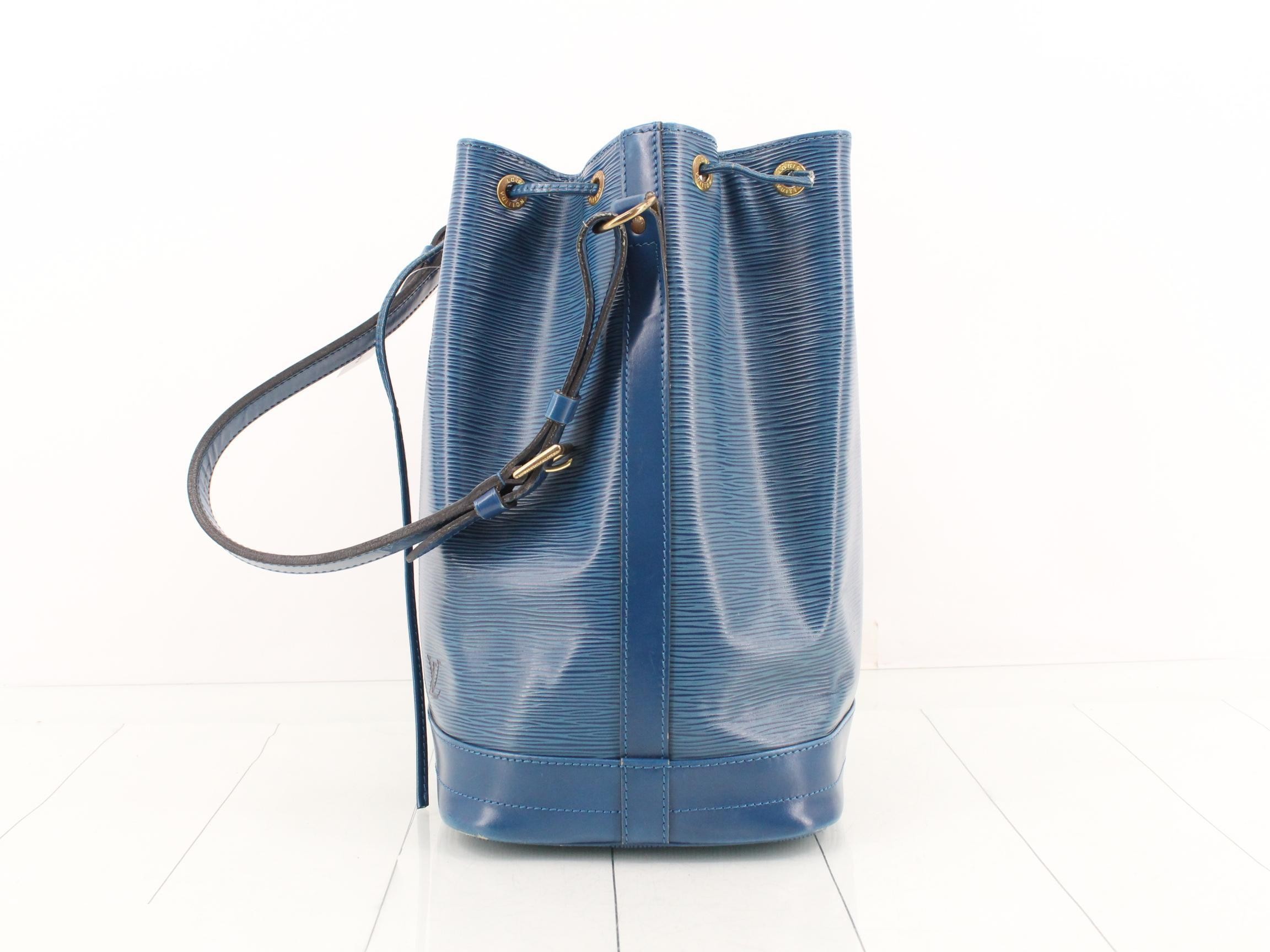 Noé Toledo Blue — view 3