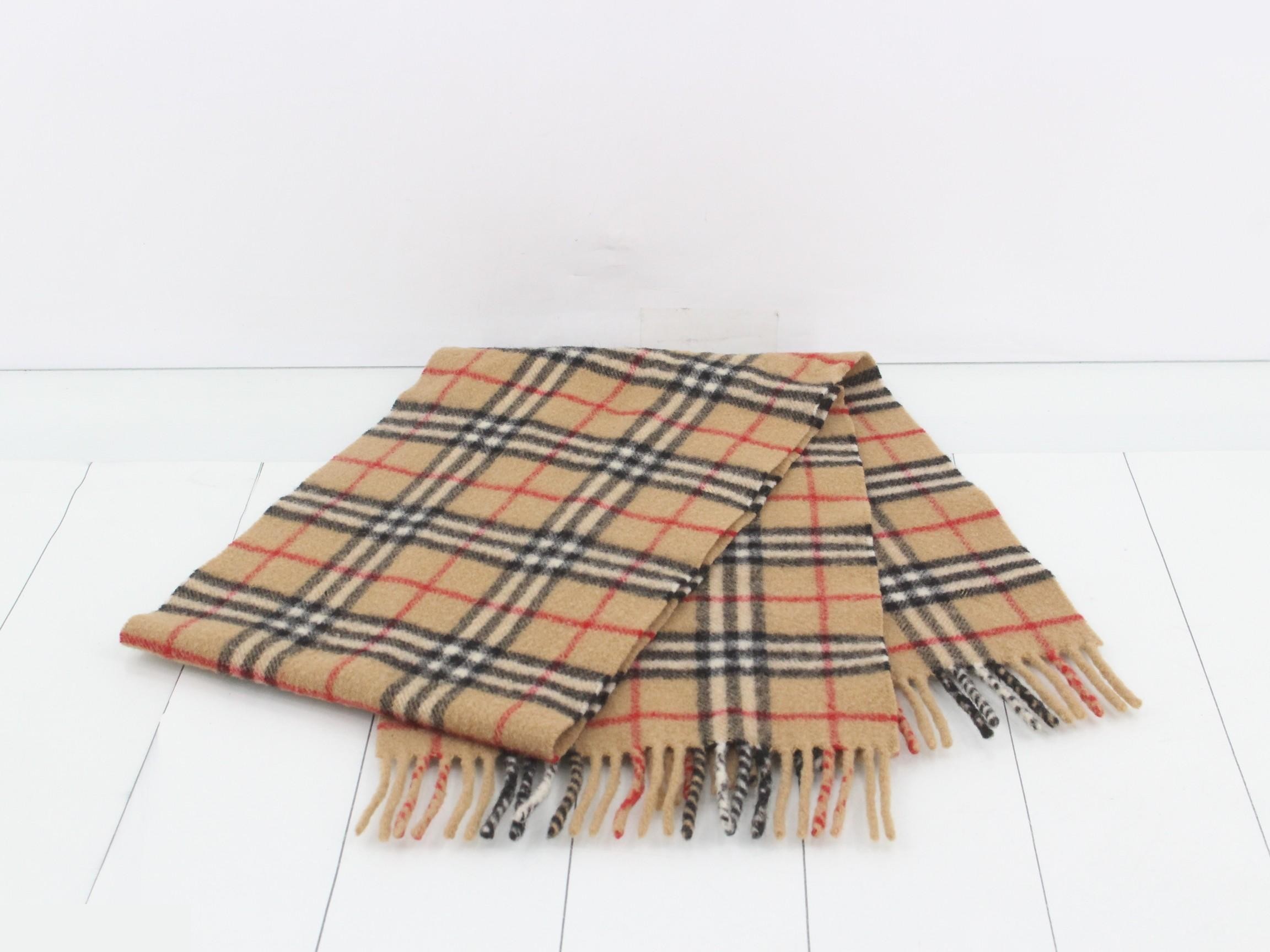 Other lines: Small items, accessories, and scarves — view 3