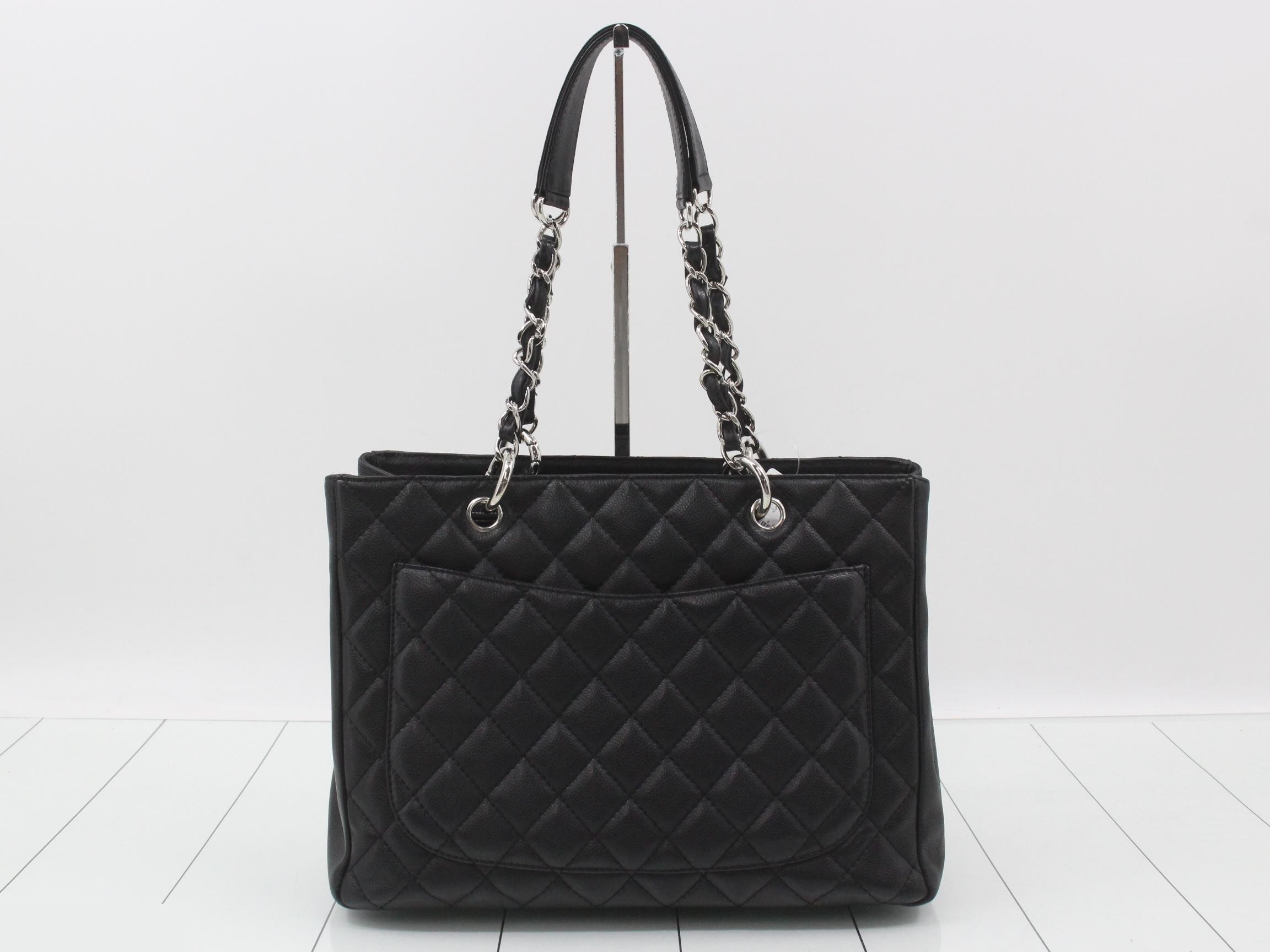 Caviar leather Matelassé GST chain shoulder bag, black — view 2