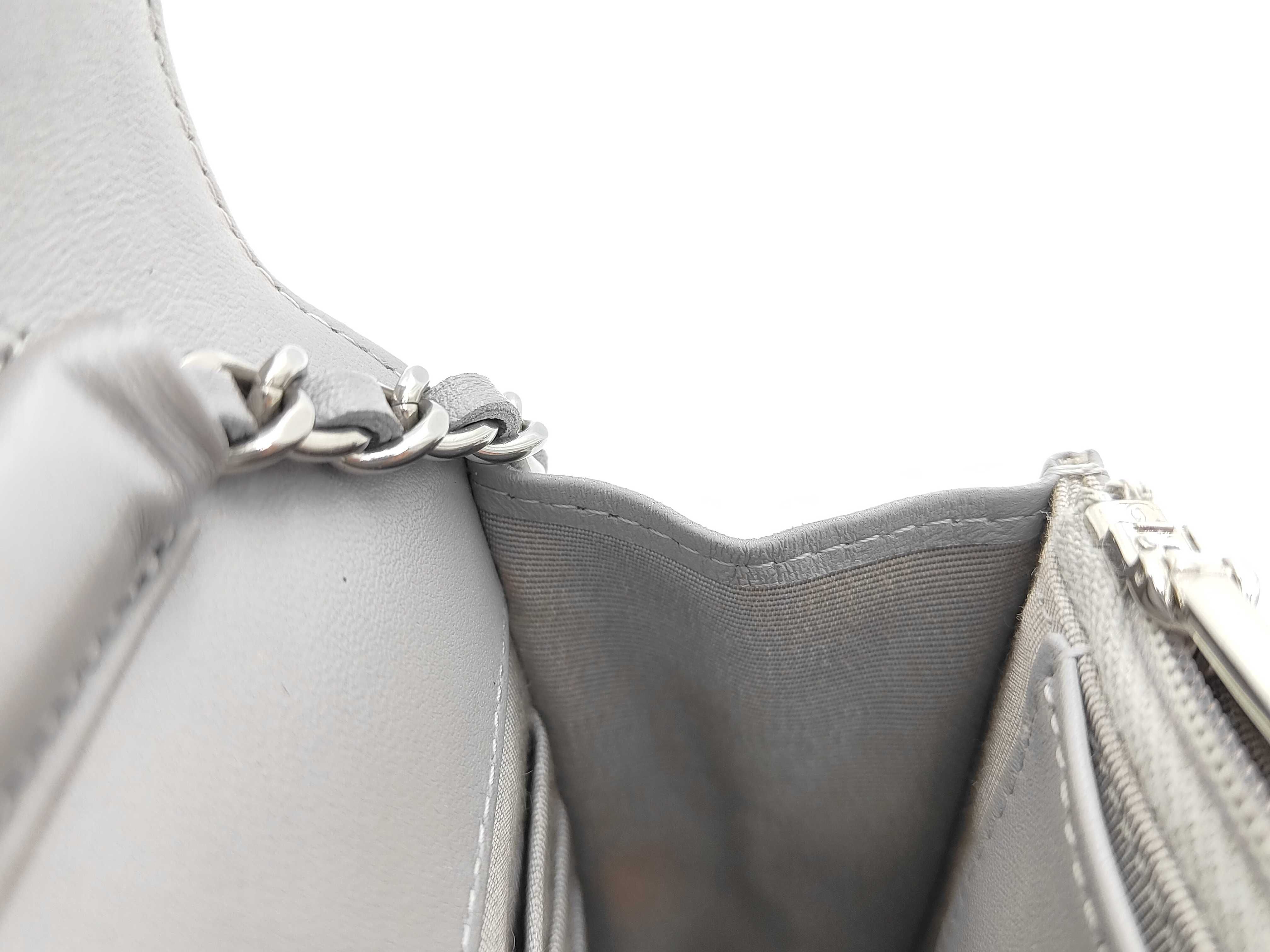 Matelassé Chain Wallet Shoulder Bag — view 10