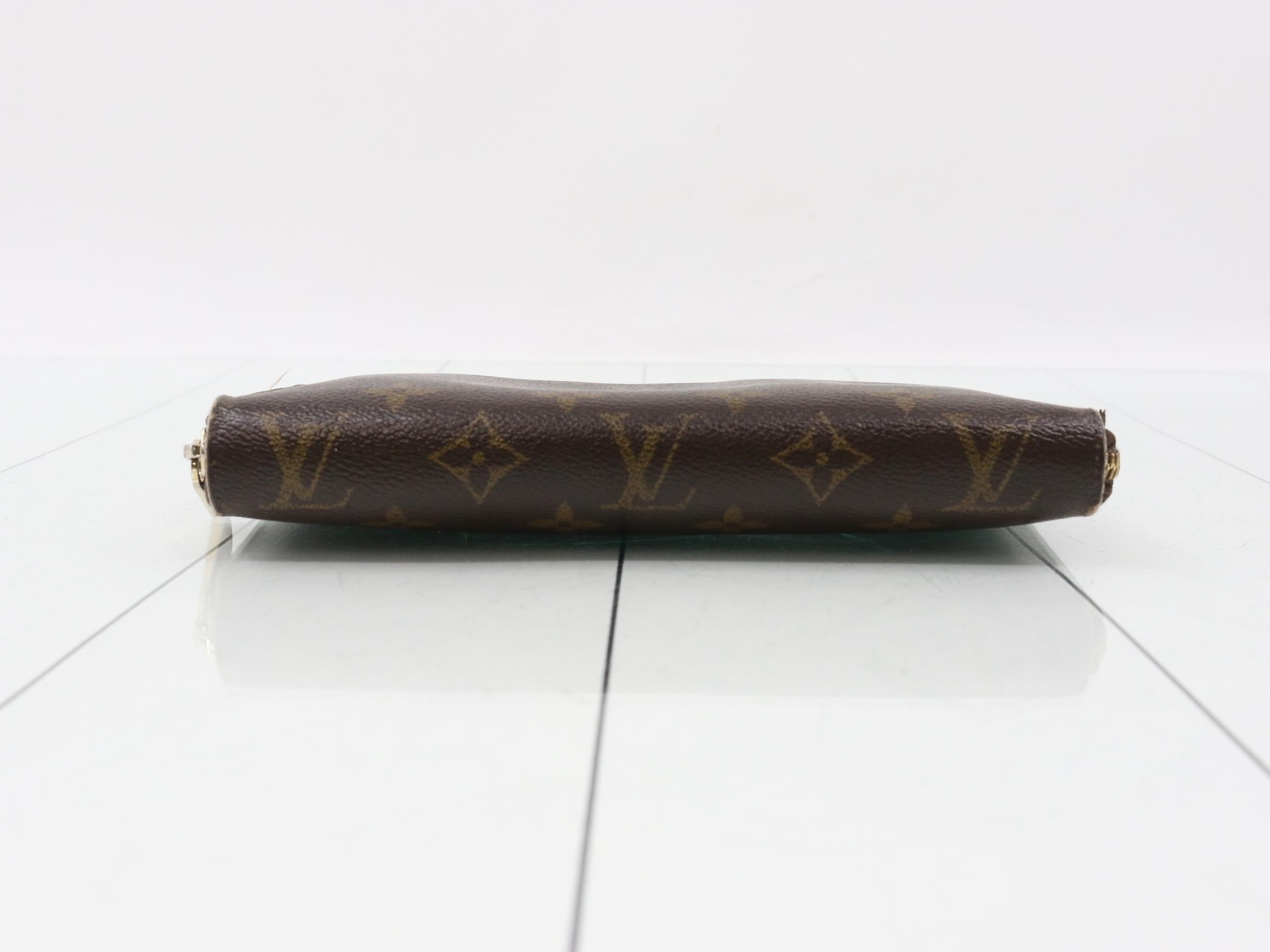 Monogram Zippy Organizer Round Zip Wallet — view 3