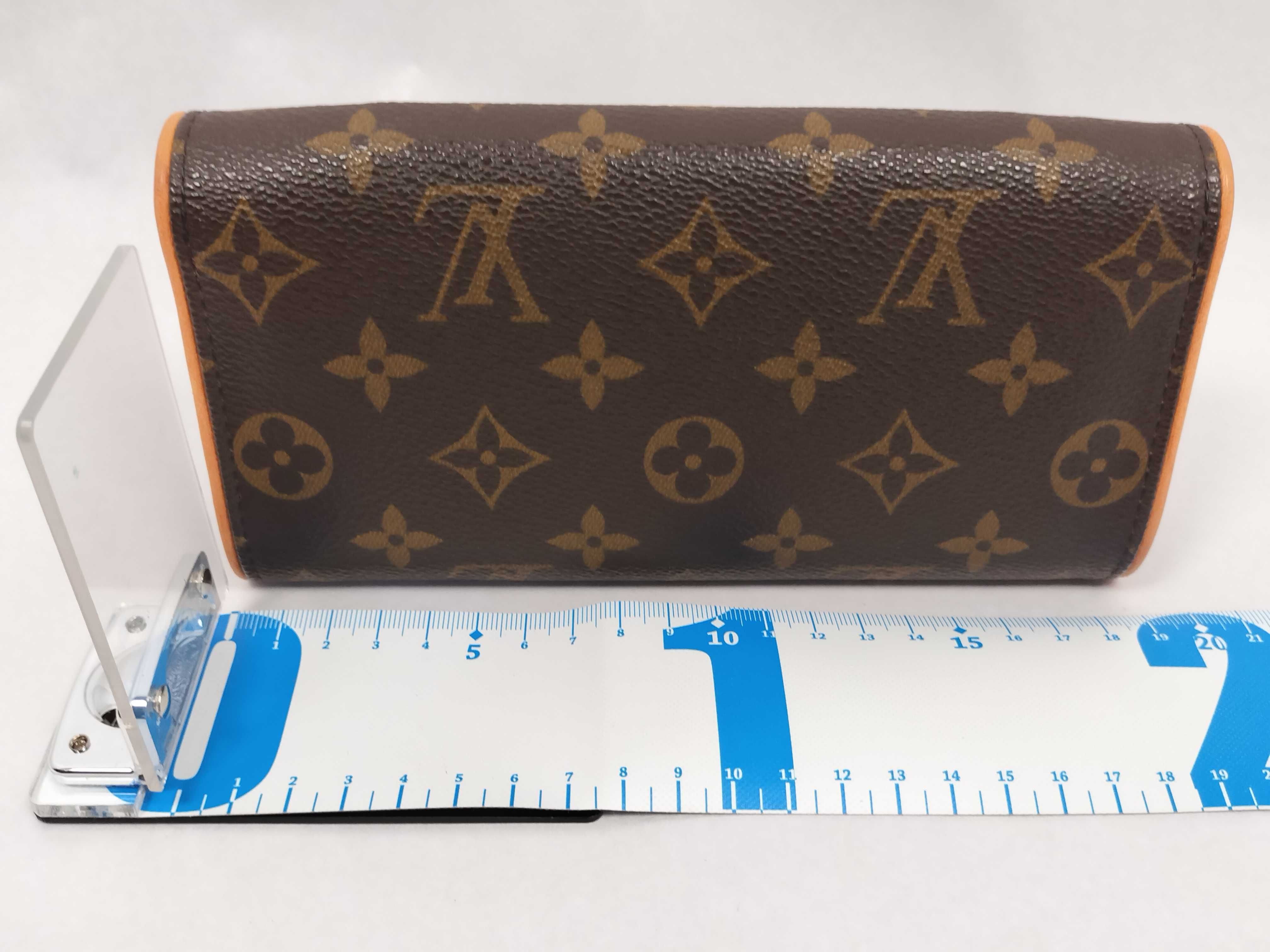 Monogram Pochette Twin PM Monogram M51854 Shoulder Bag — view 2