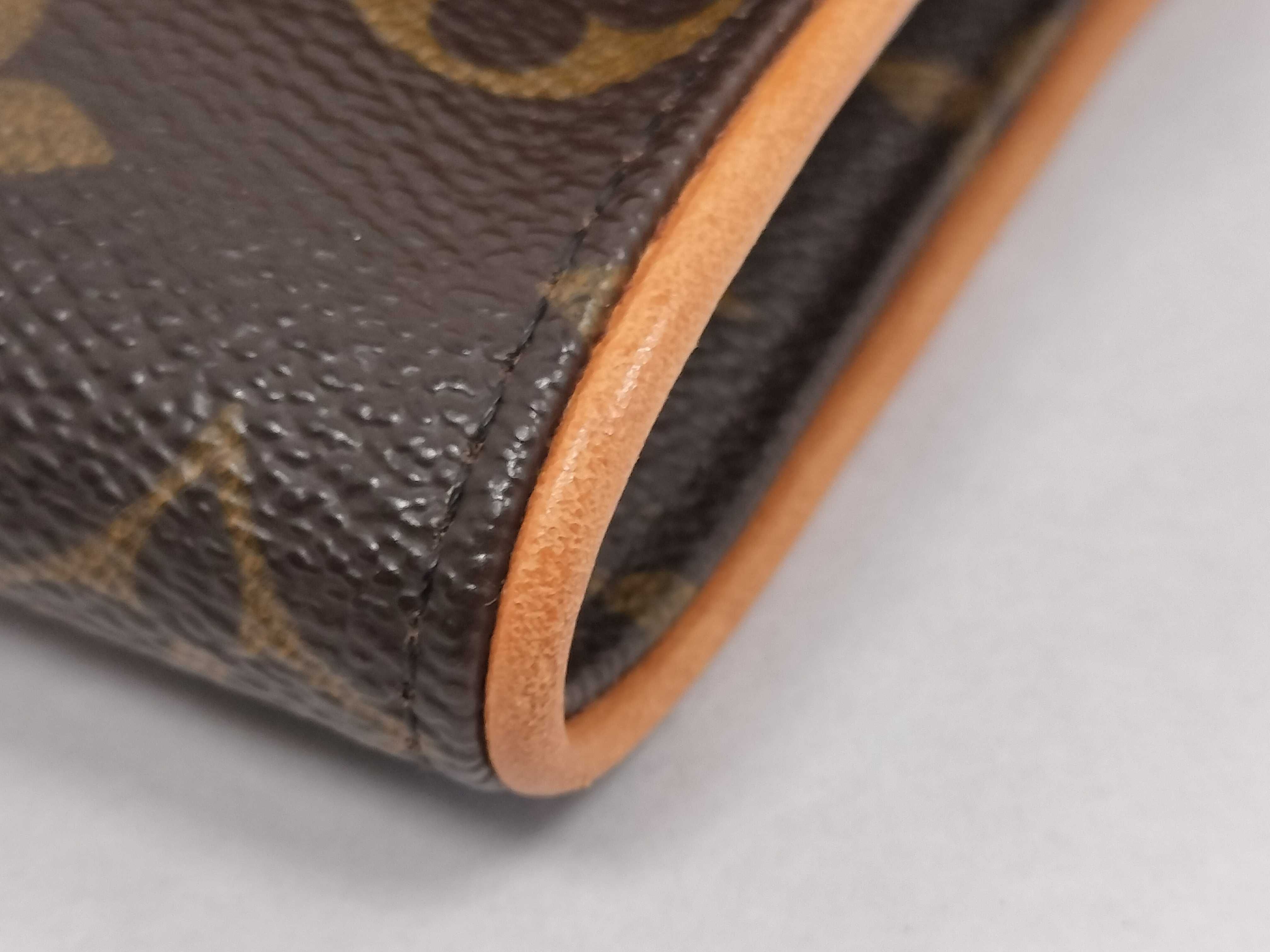 Monogram Pochette Twin PM Monogram M51854 Shoulder Bag — view 3