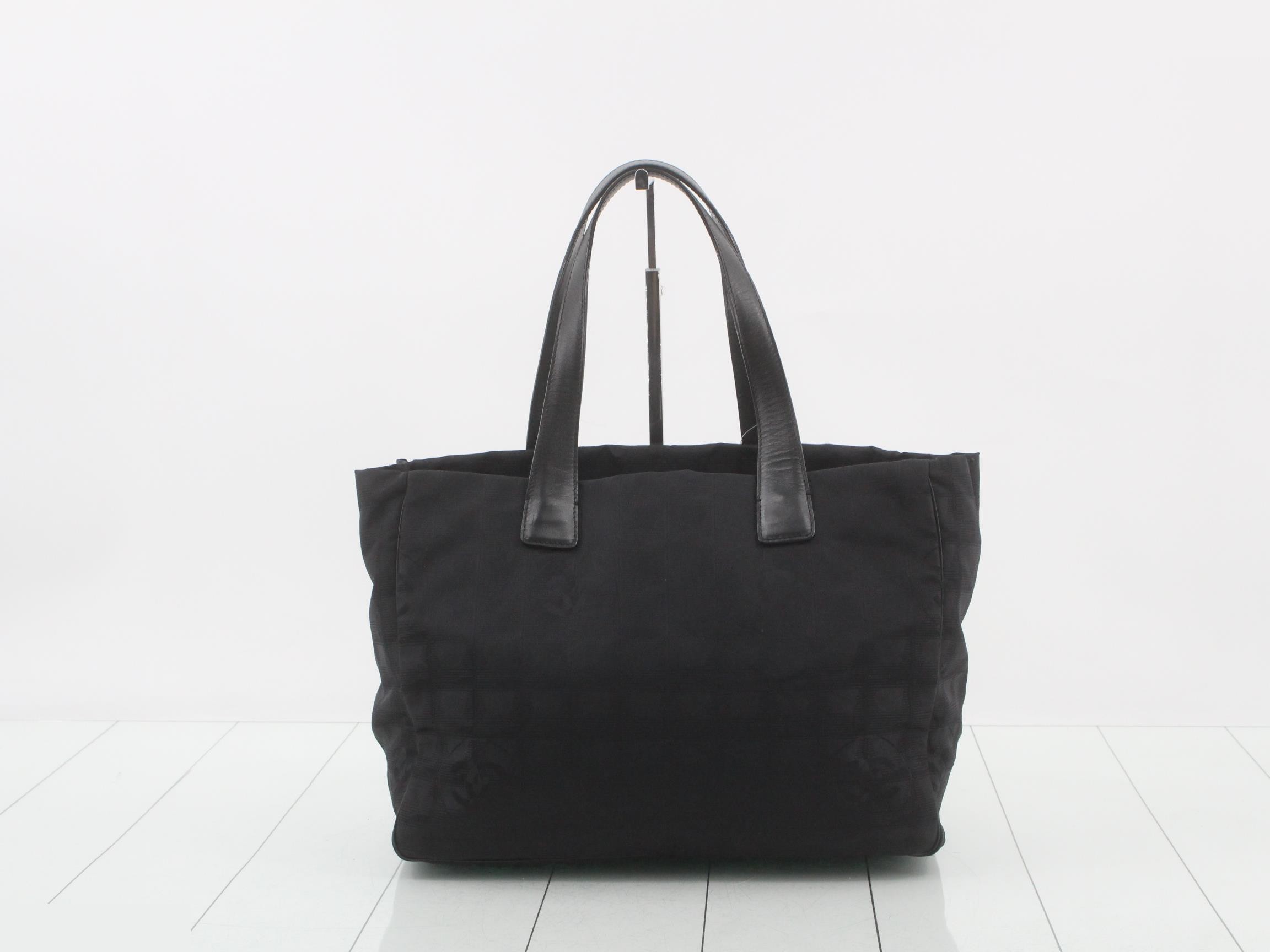 New Travel Line Tote Bag, Black — view 2
