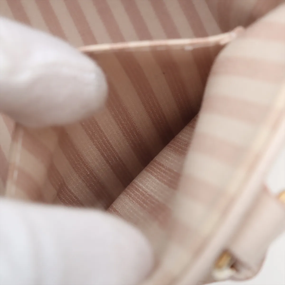 OnTheGo PM - Beige, RFID detected, Empreinte Eden, M14403 — view 10