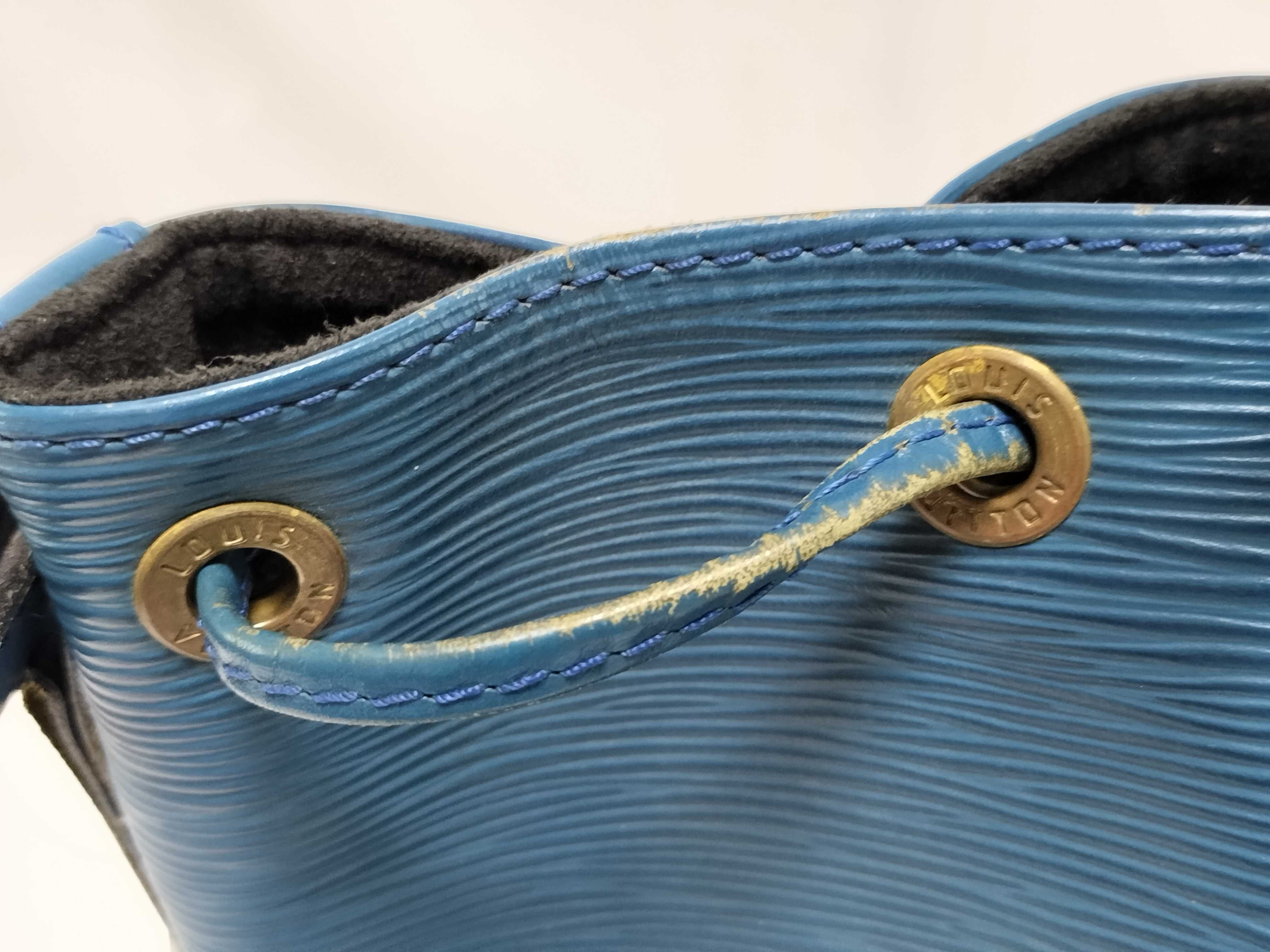 Epi Petit Noé Shoulder Bag — view 12