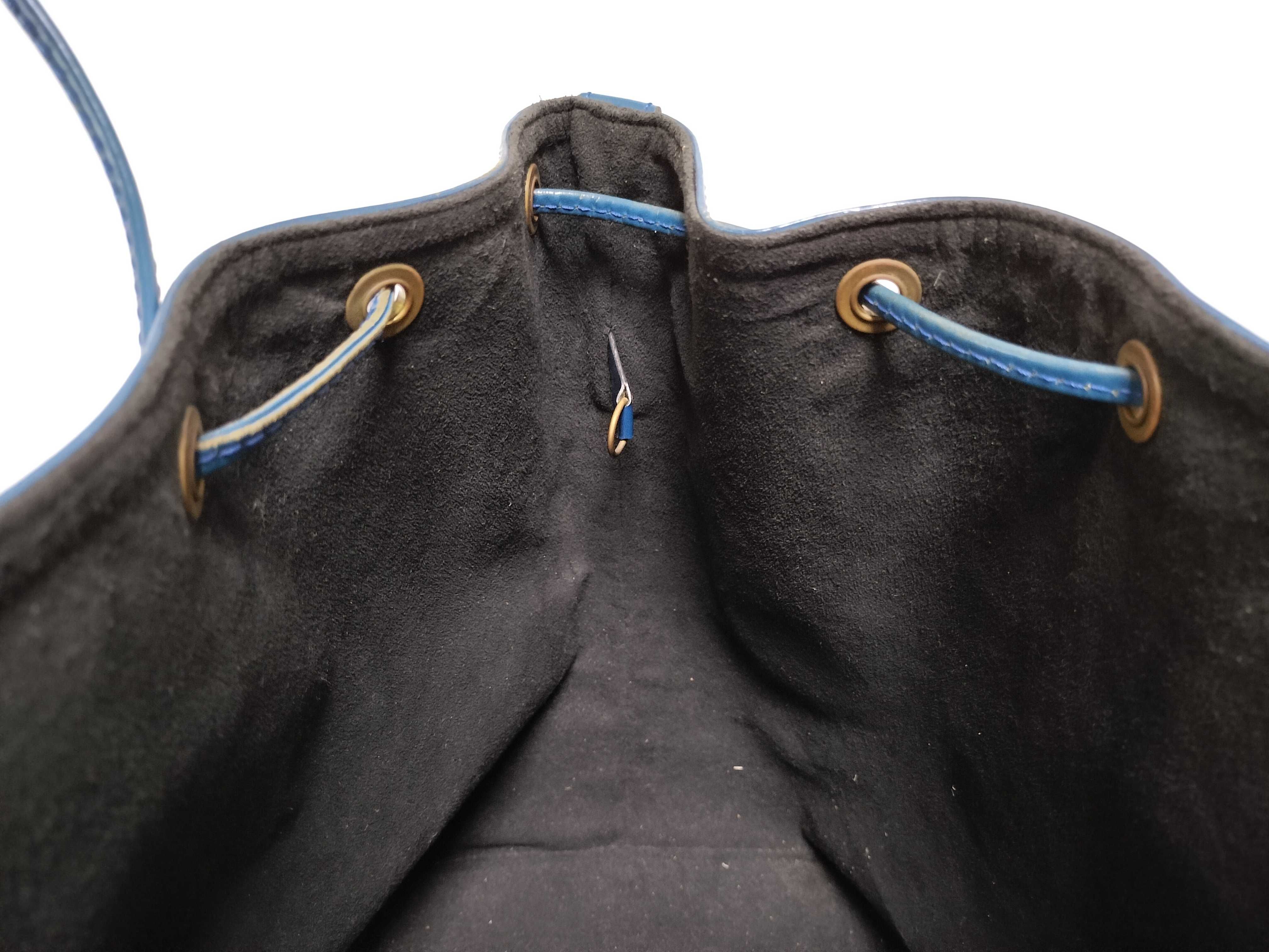 Epi Petit Noé Shoulder Bag — view 8
