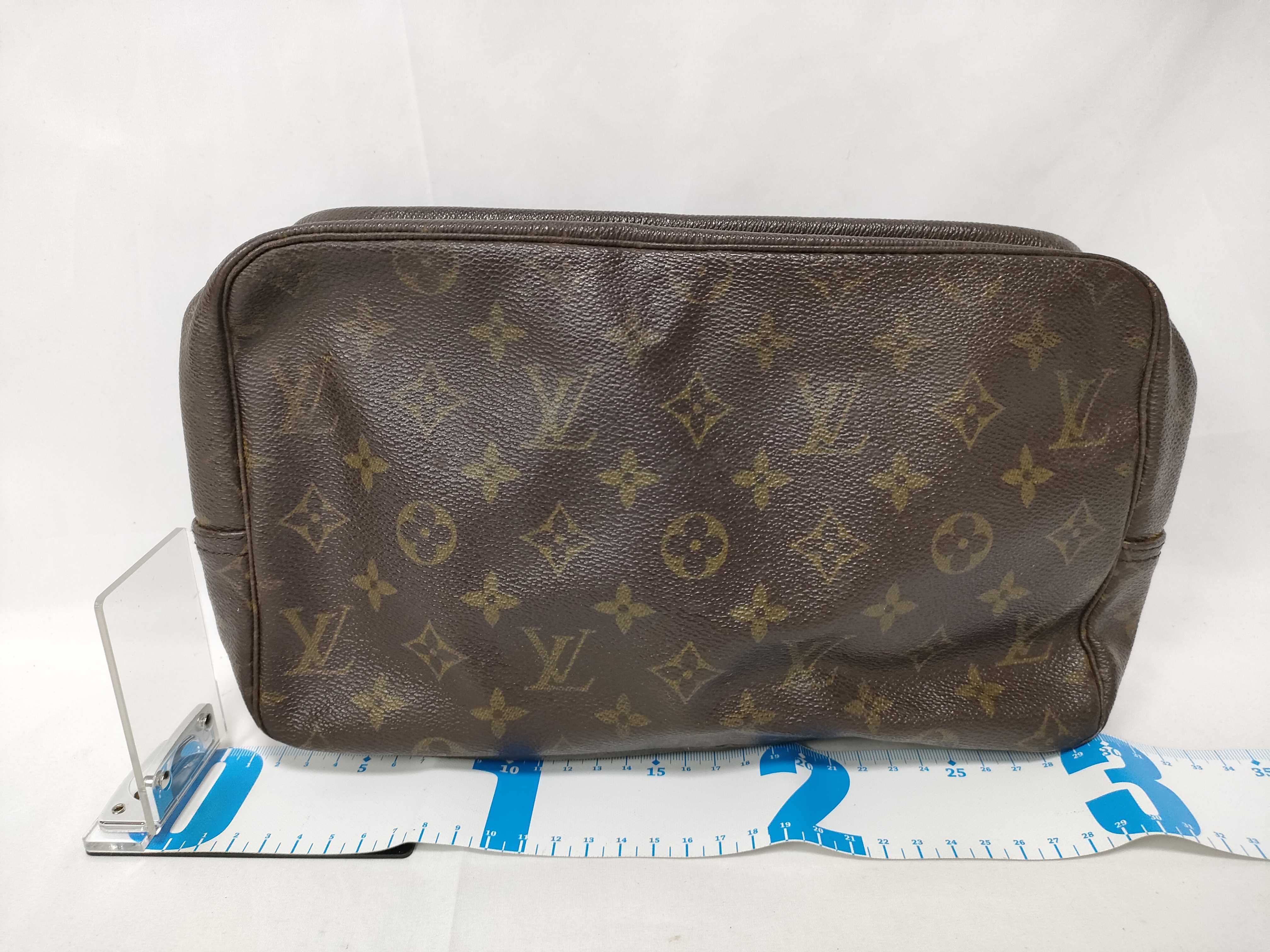 Monogram Louis Vuitton Monogram Trousses Toilette 28 Pouch — view 2