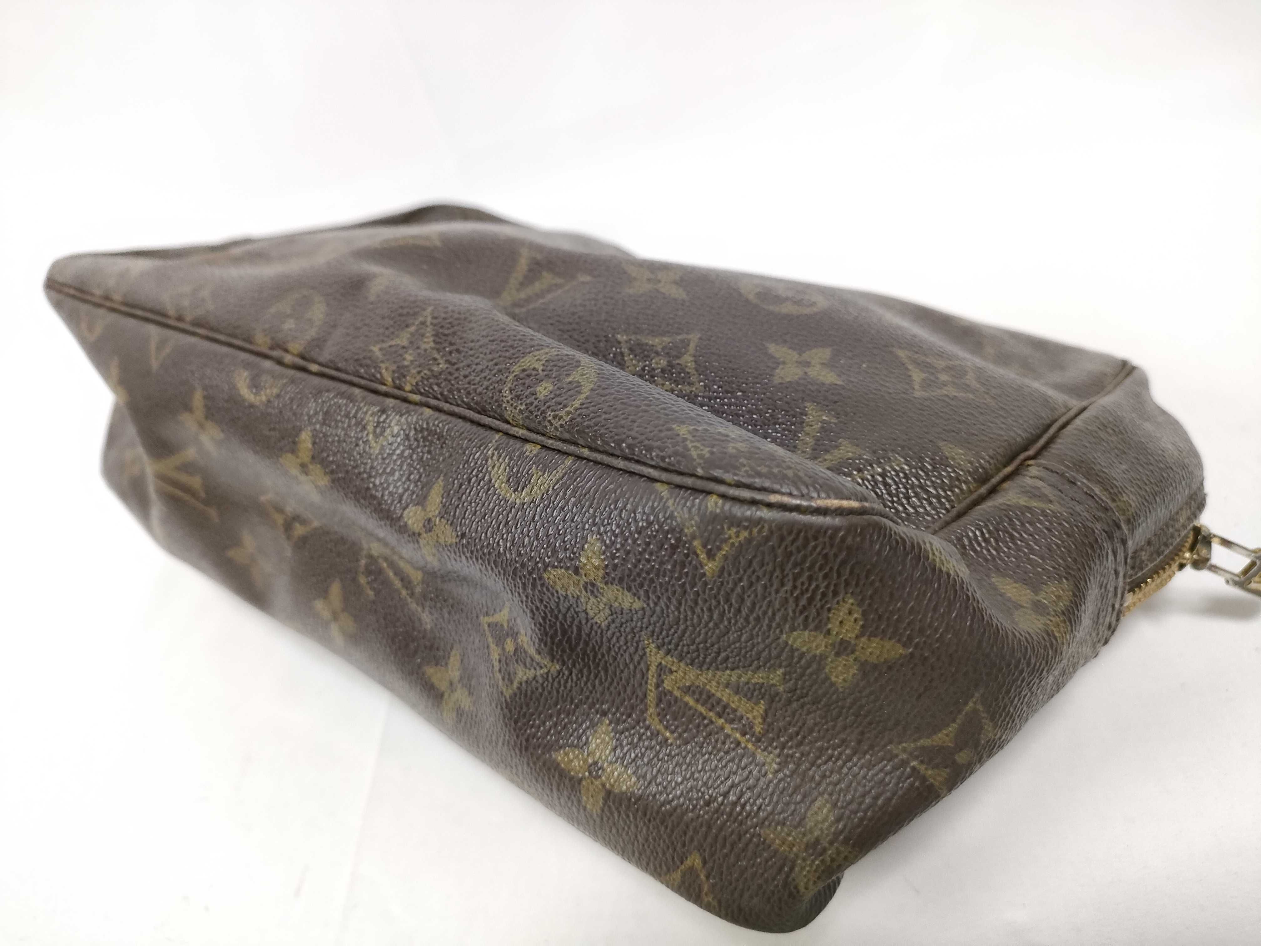 Monogram Louis Vuitton Monogram Trousses Toilette 28 Pouch — view 4