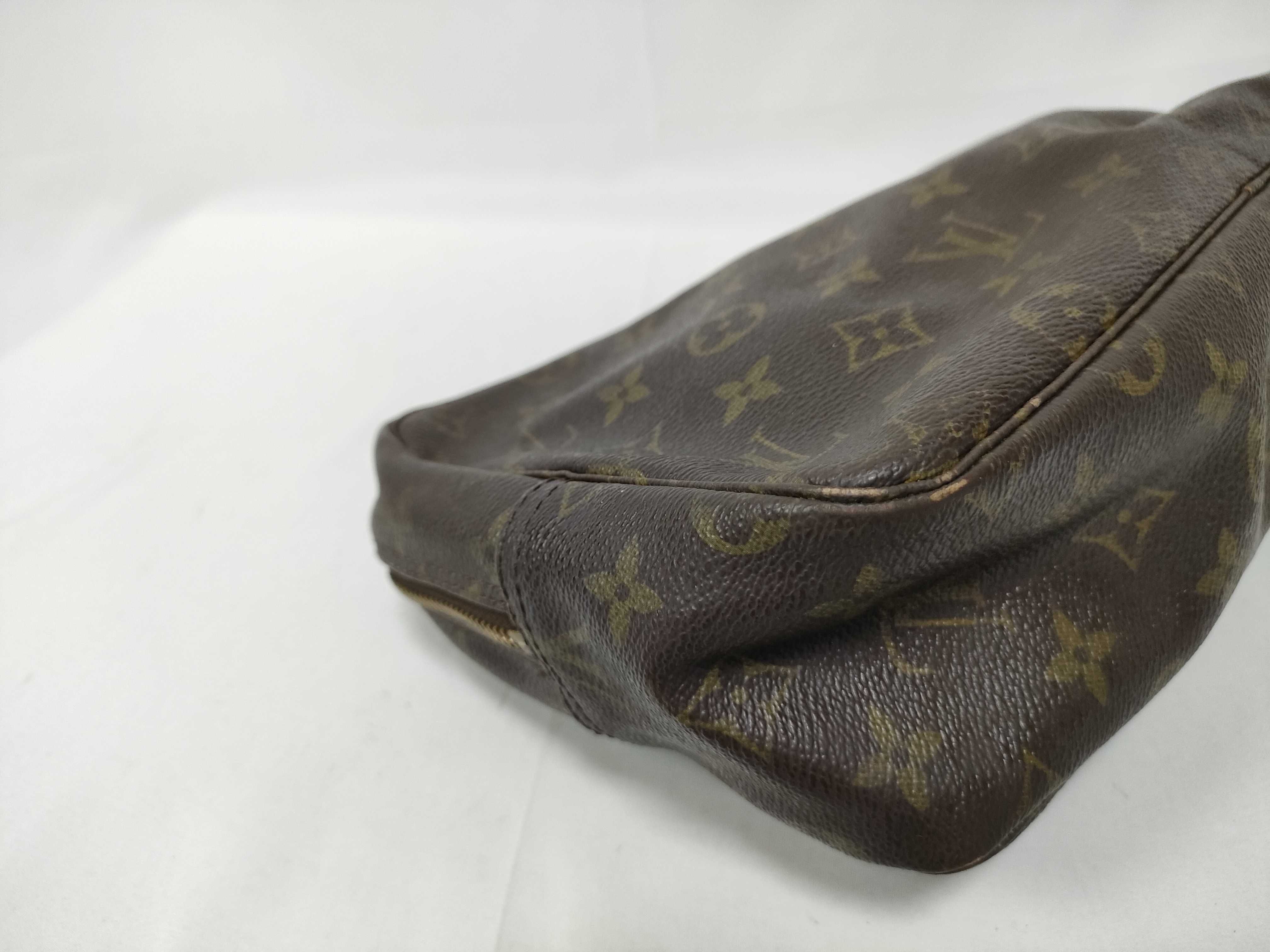 Monogram Louis Vuitton Monogram Trousses Toilette 28 Pouch — view 5
