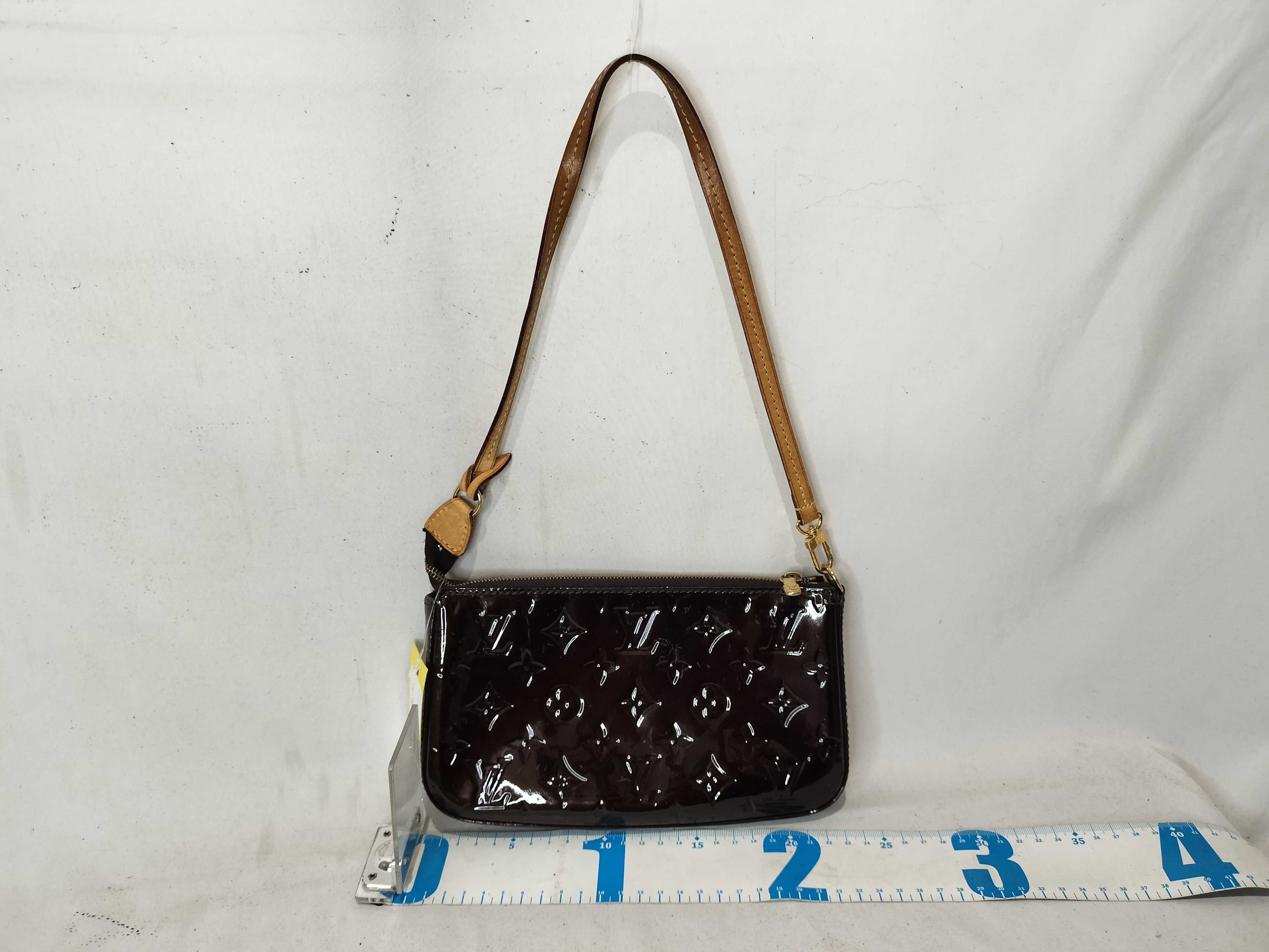 Vernis Pochette Accessoires Amarante Pouch — view 2