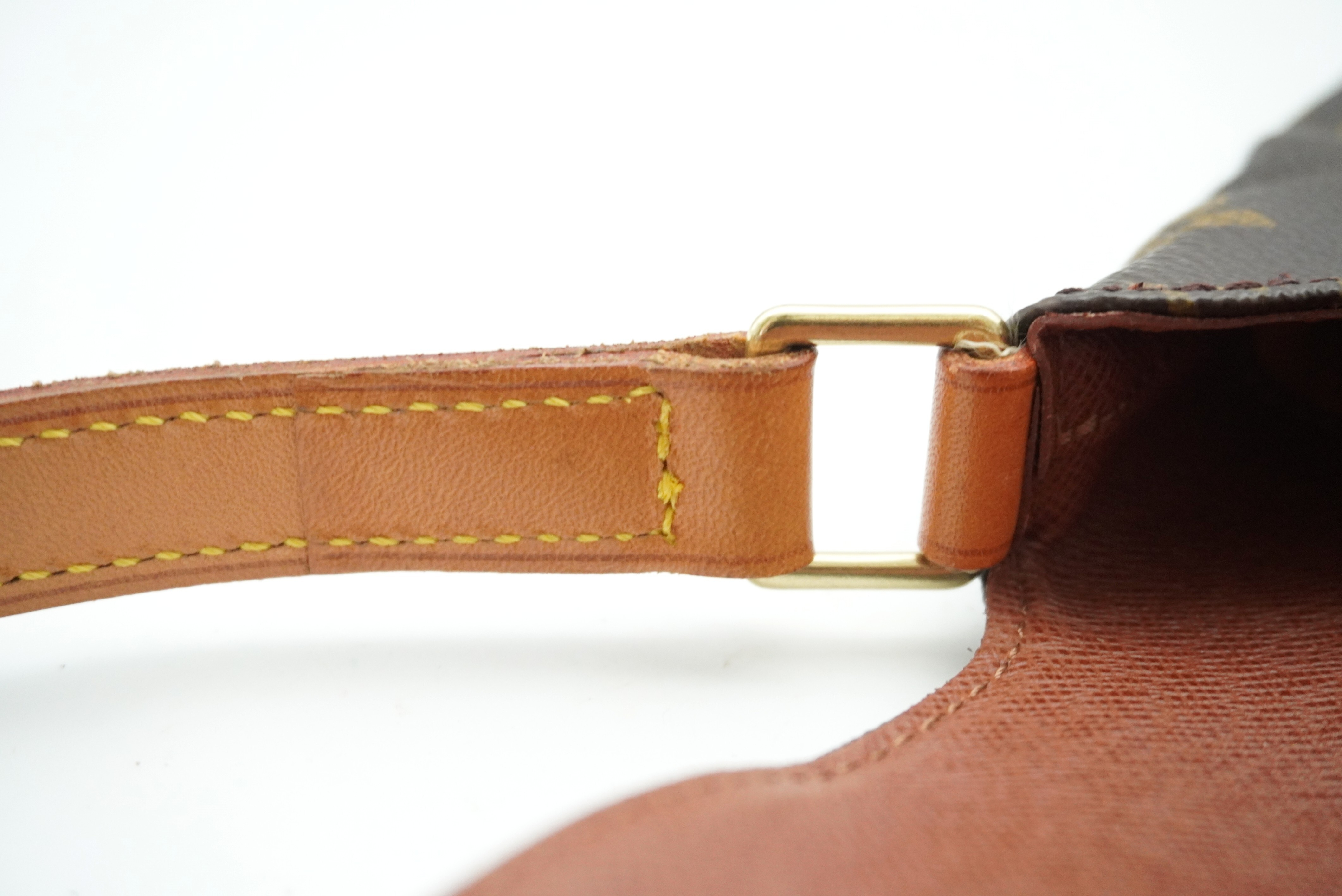 Monogram Musette Salsa Short M51258 Shoulder Bag — view 12