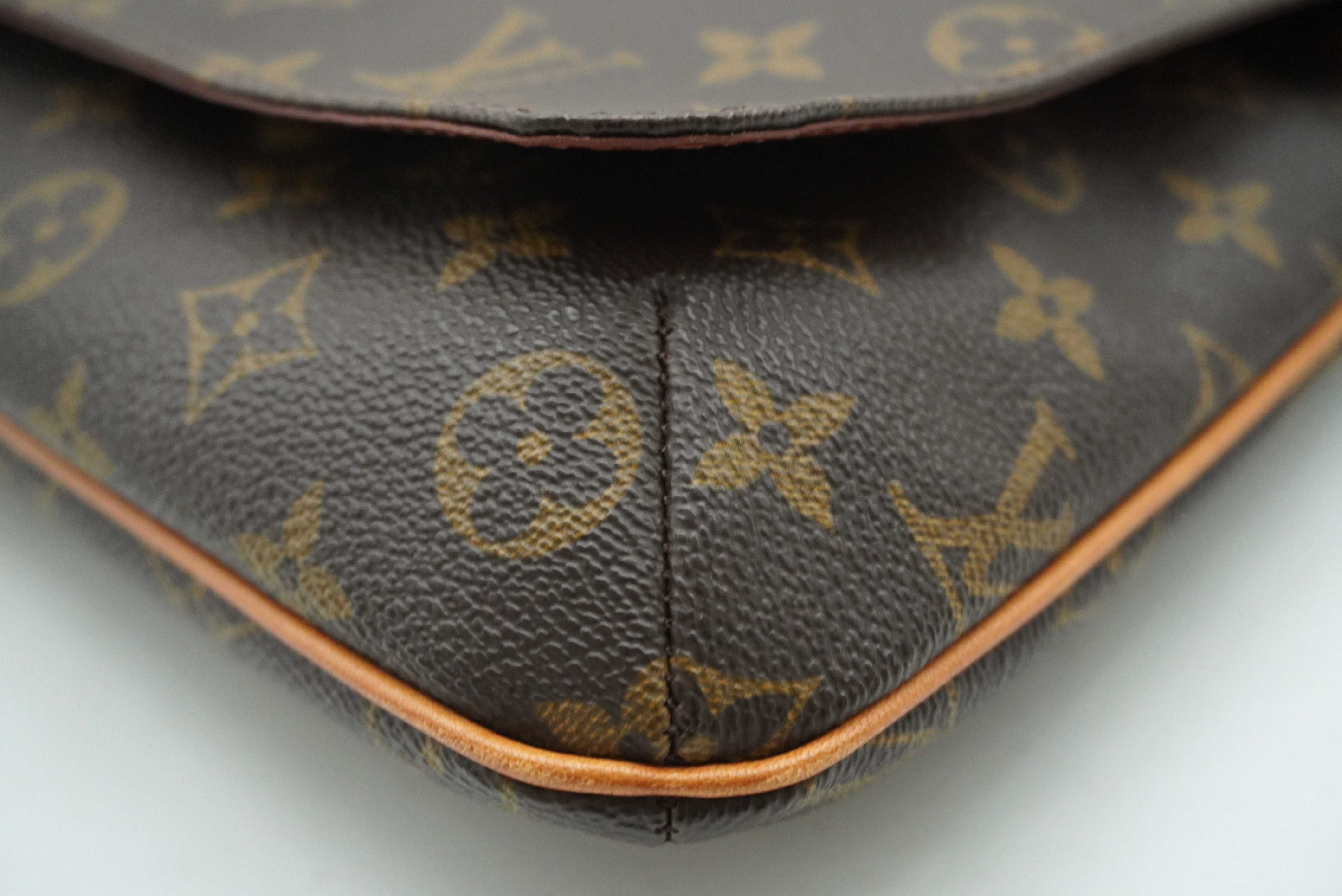 Monogram Musette Salsa Short M51258 Shoulder Bag — view 10