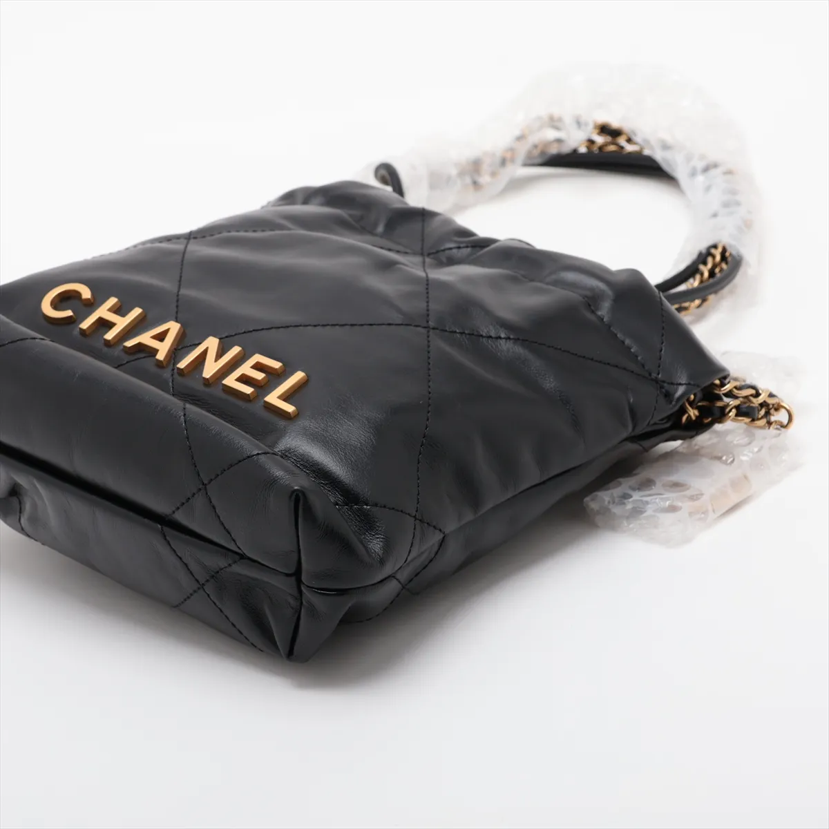 22 Mini Shiny Calfskin Chain Shoulder Bag Black Gold Hardware Random Plate — view 3