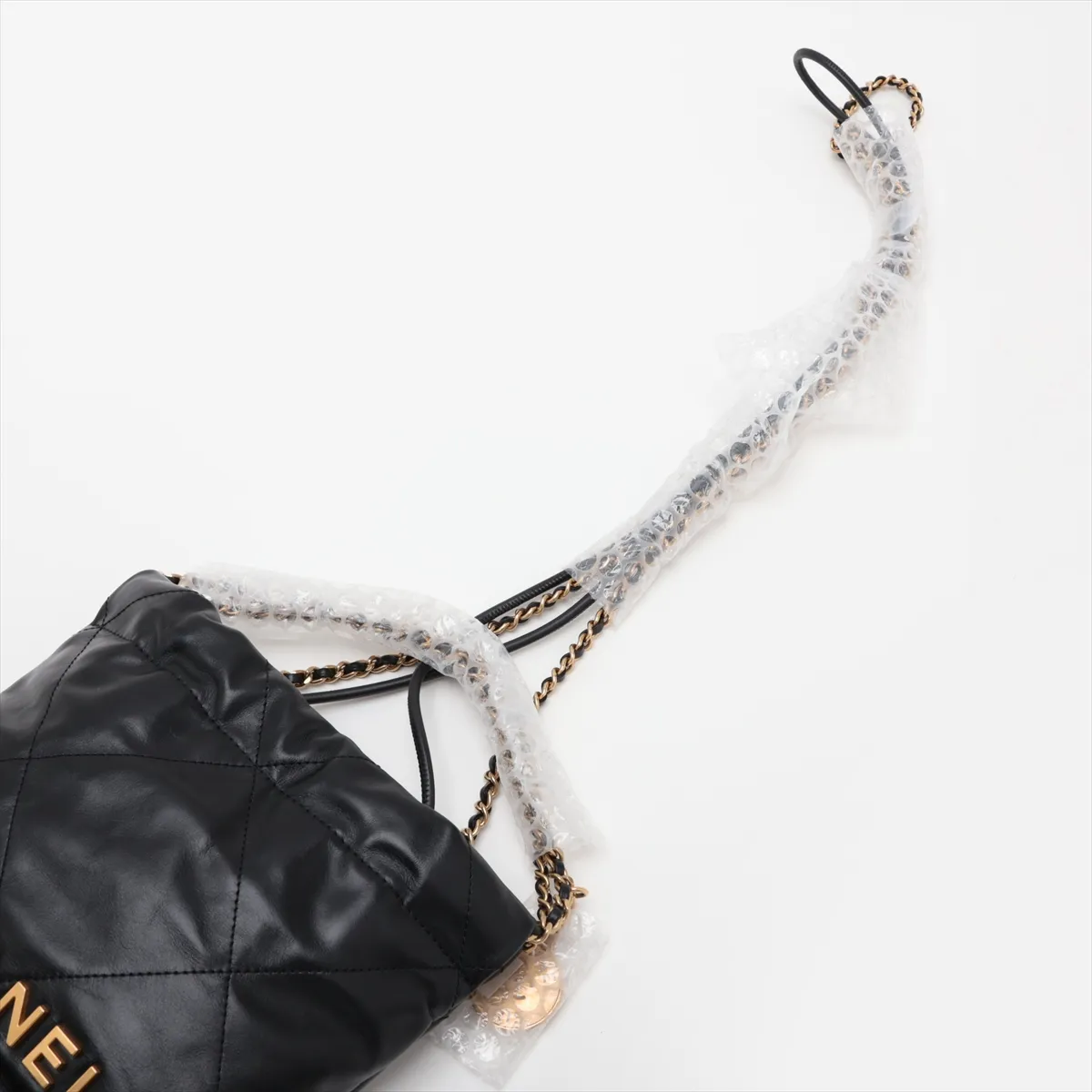 22 Mini Shiny Calfskin Chain Shoulder Bag Black Gold Hardware Random Plate — view 5