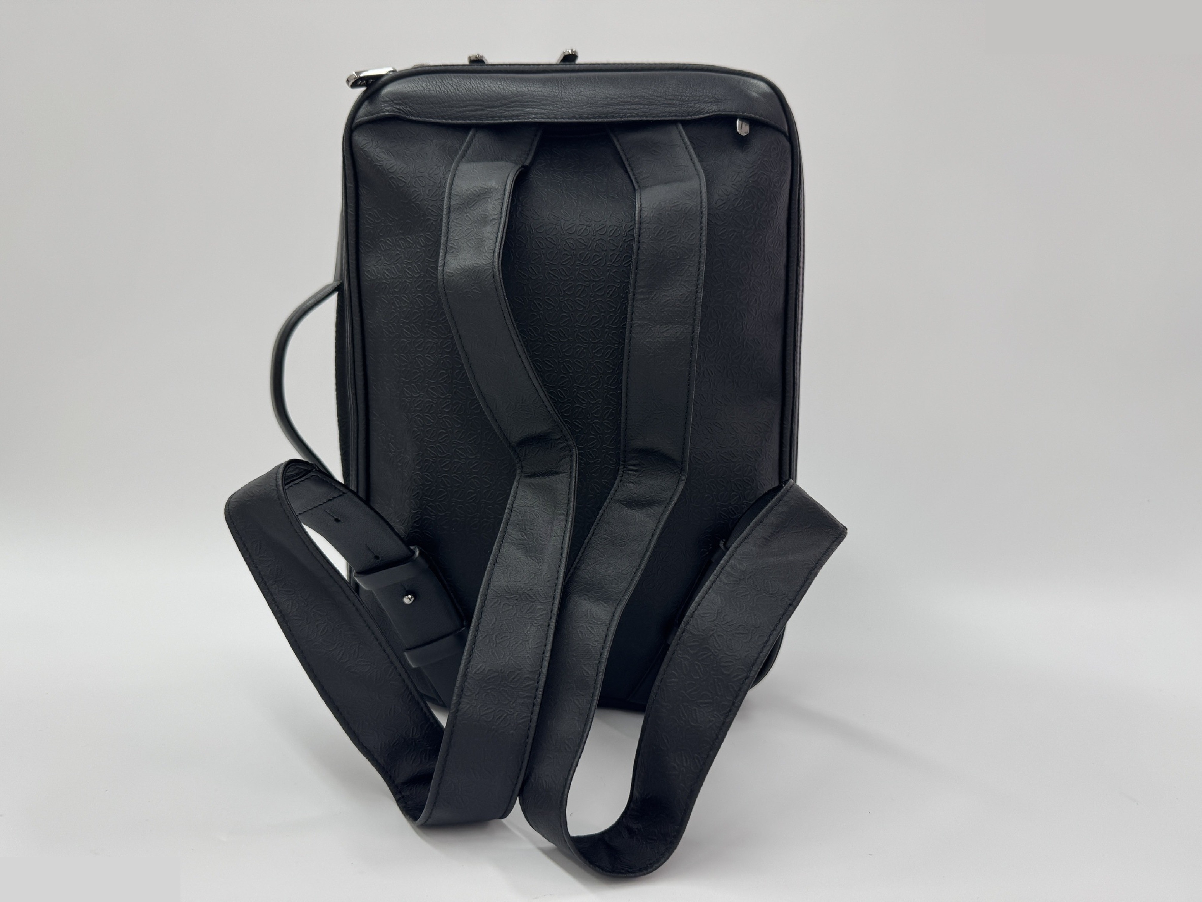 Anagram 2-Way Backpack (Black) — view 2