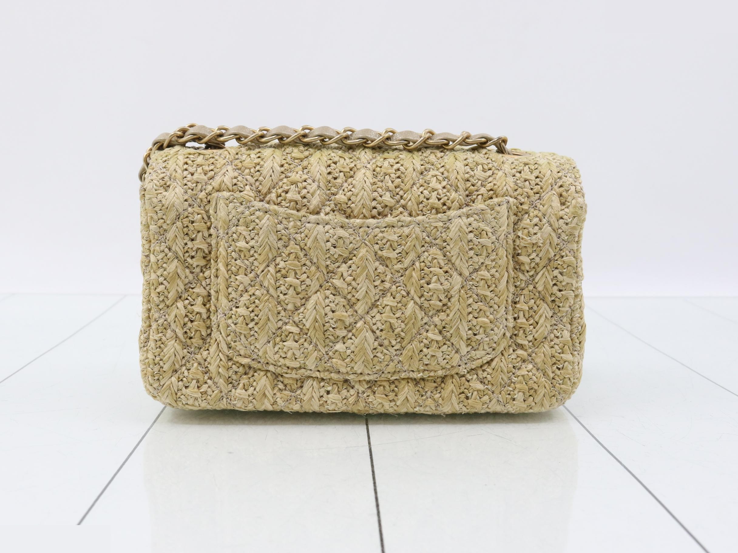 Matelassé Raffia Owl Motif Chain Shoulder Bag — view 2