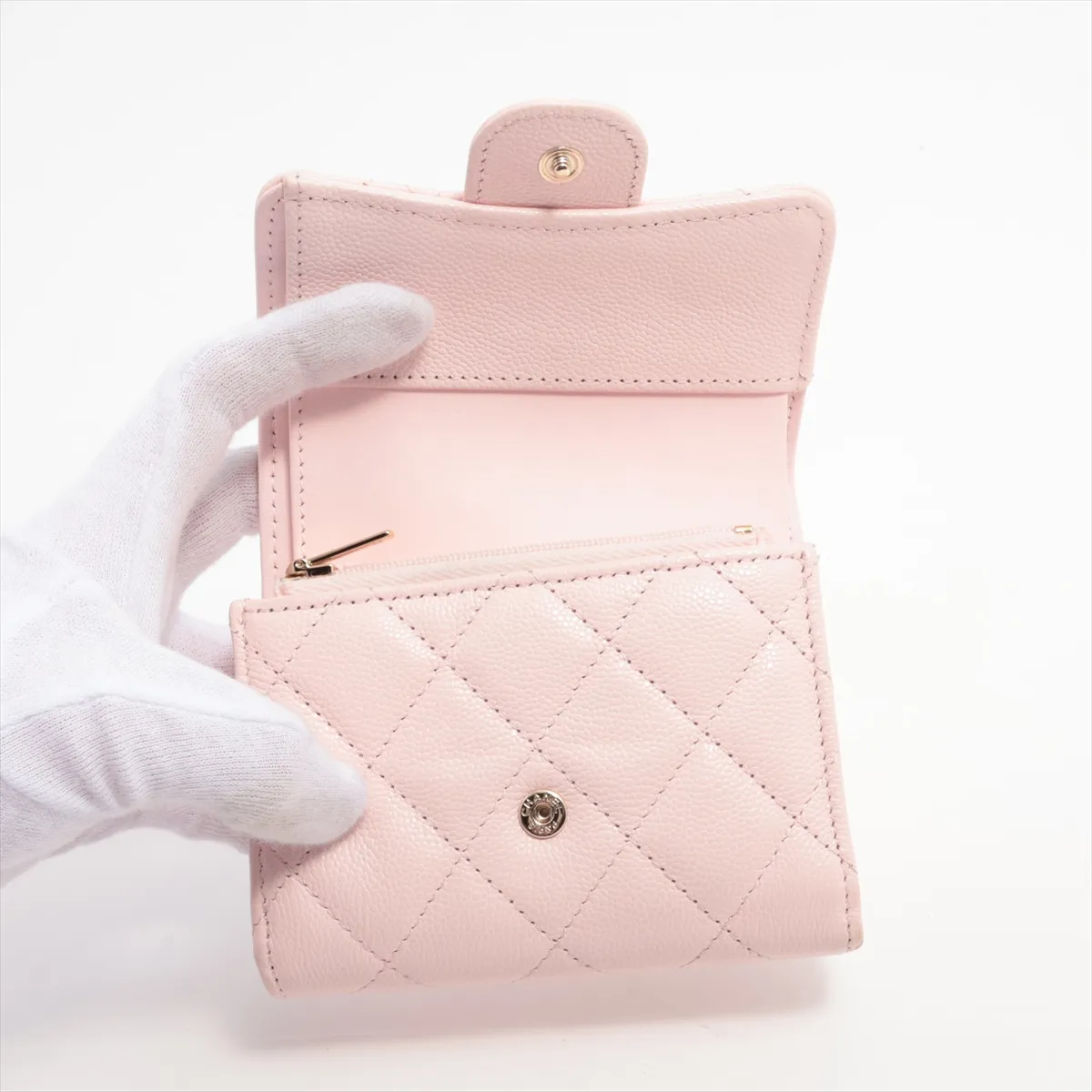 Matelasse caviar skin compact wallet pink gold hardware XLU275G5 — view 3