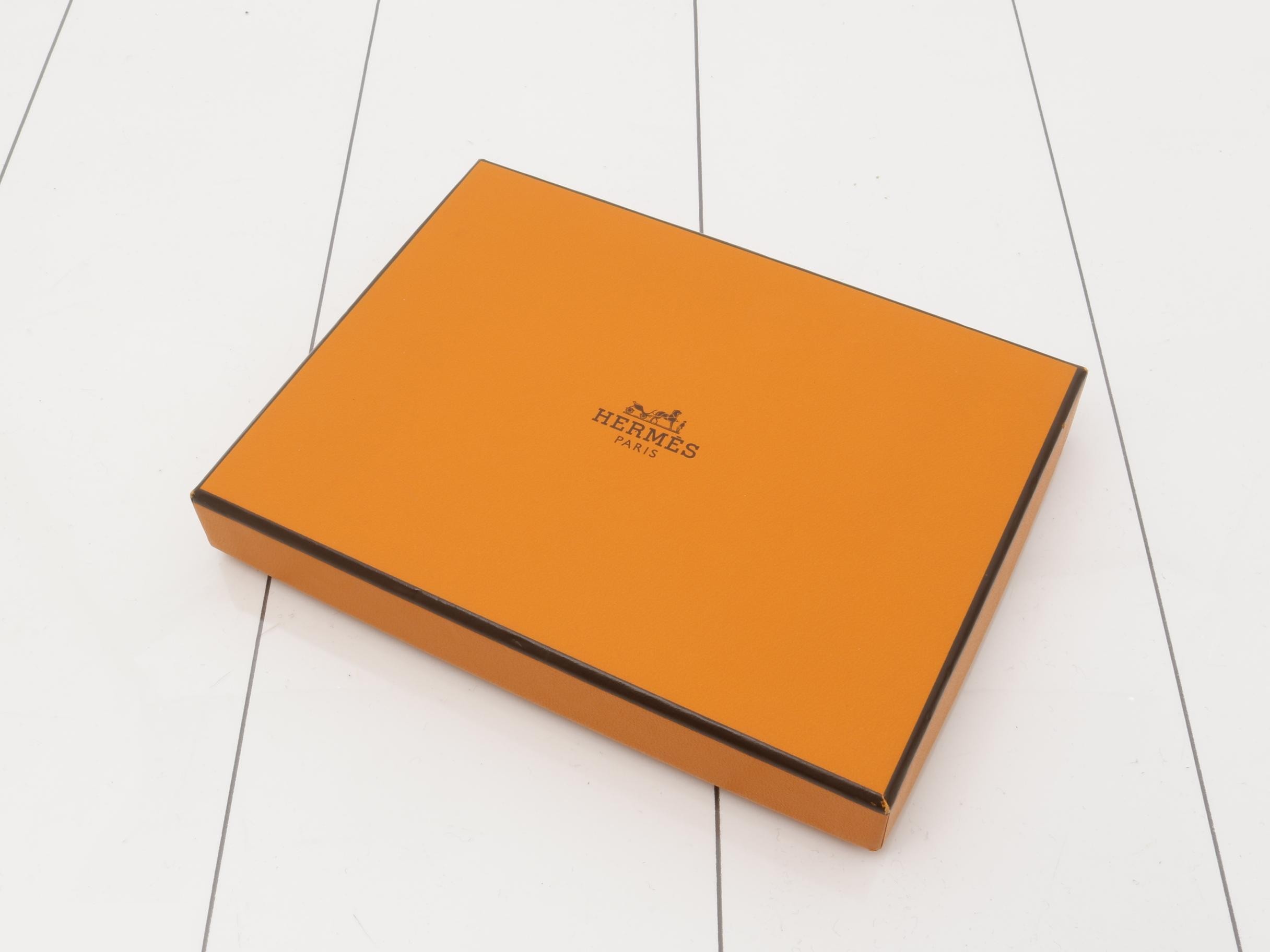 folding wallet — view 5
