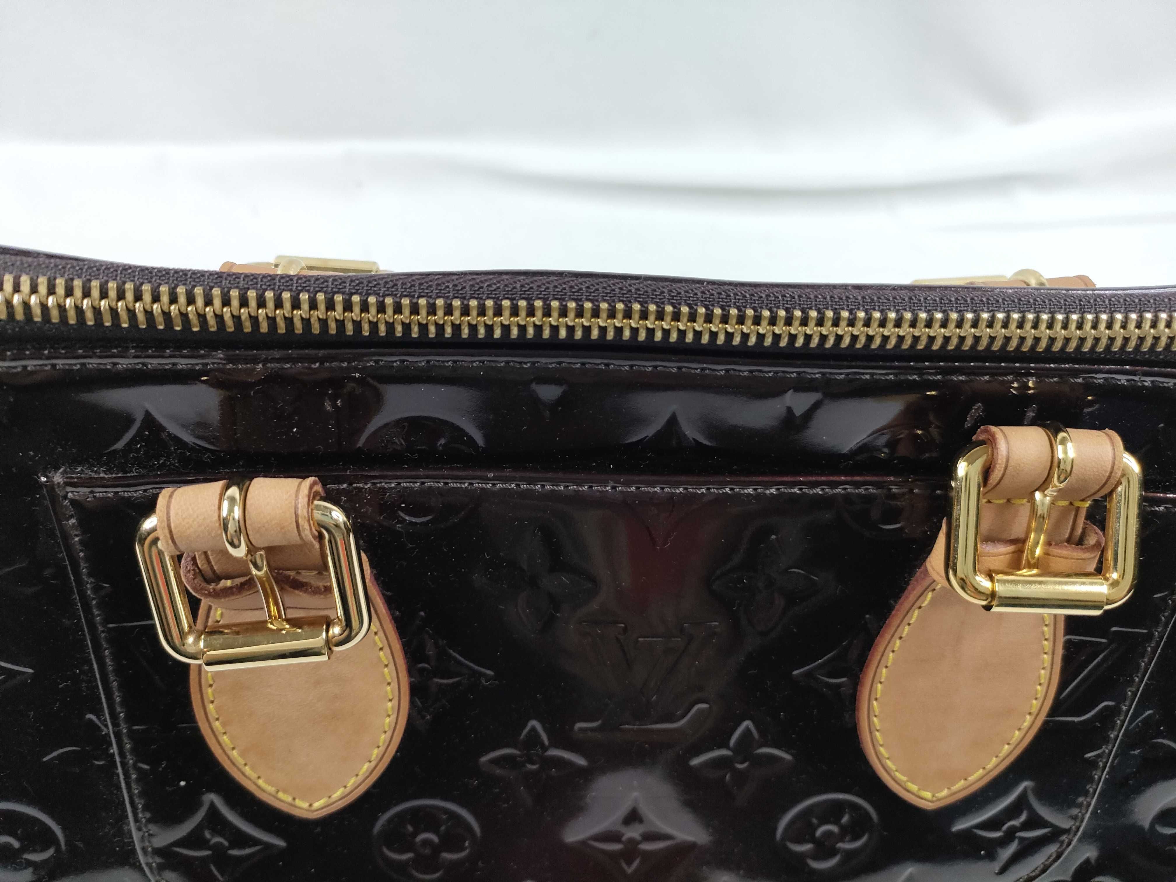 Wine Red M93510 Vernis Rosewood Avenue Amarante Shoulder Bag — view 7