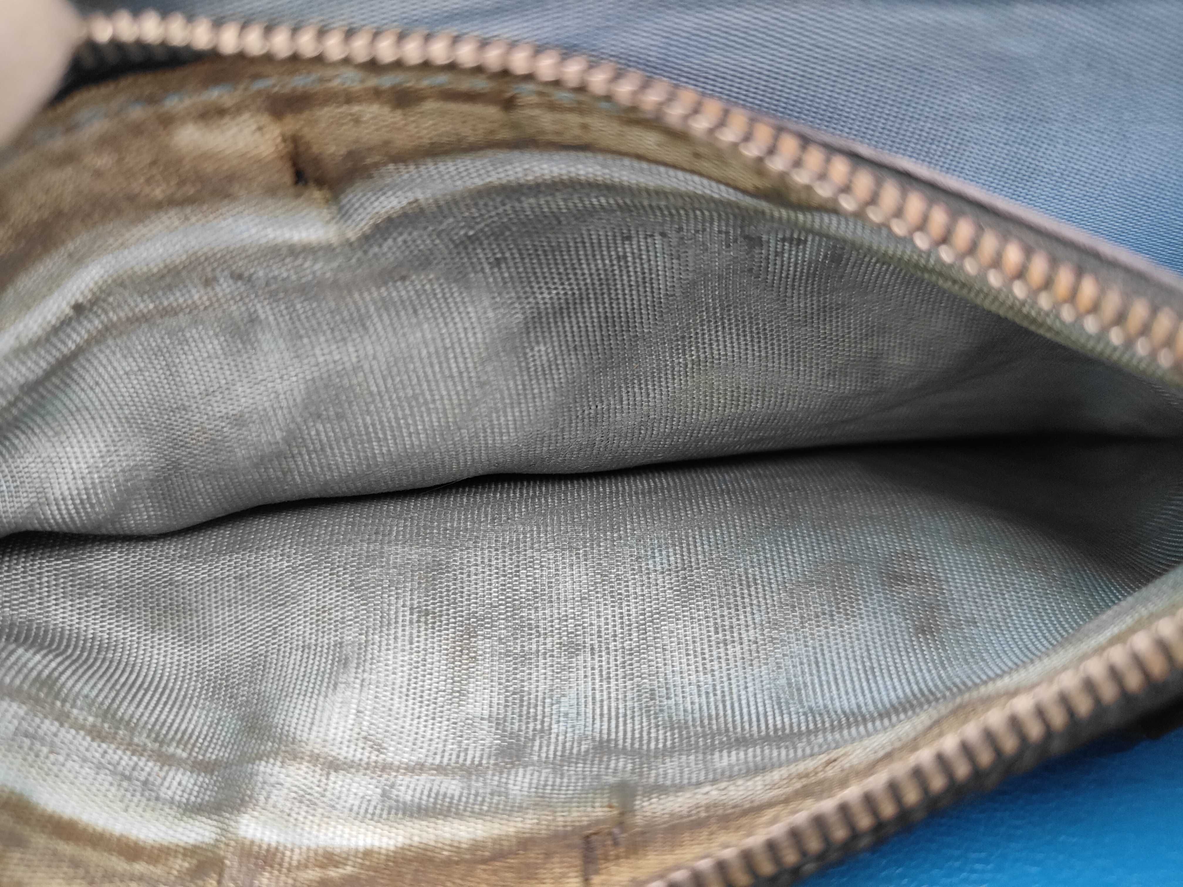 B.zero1 Leather Wallet — view 11