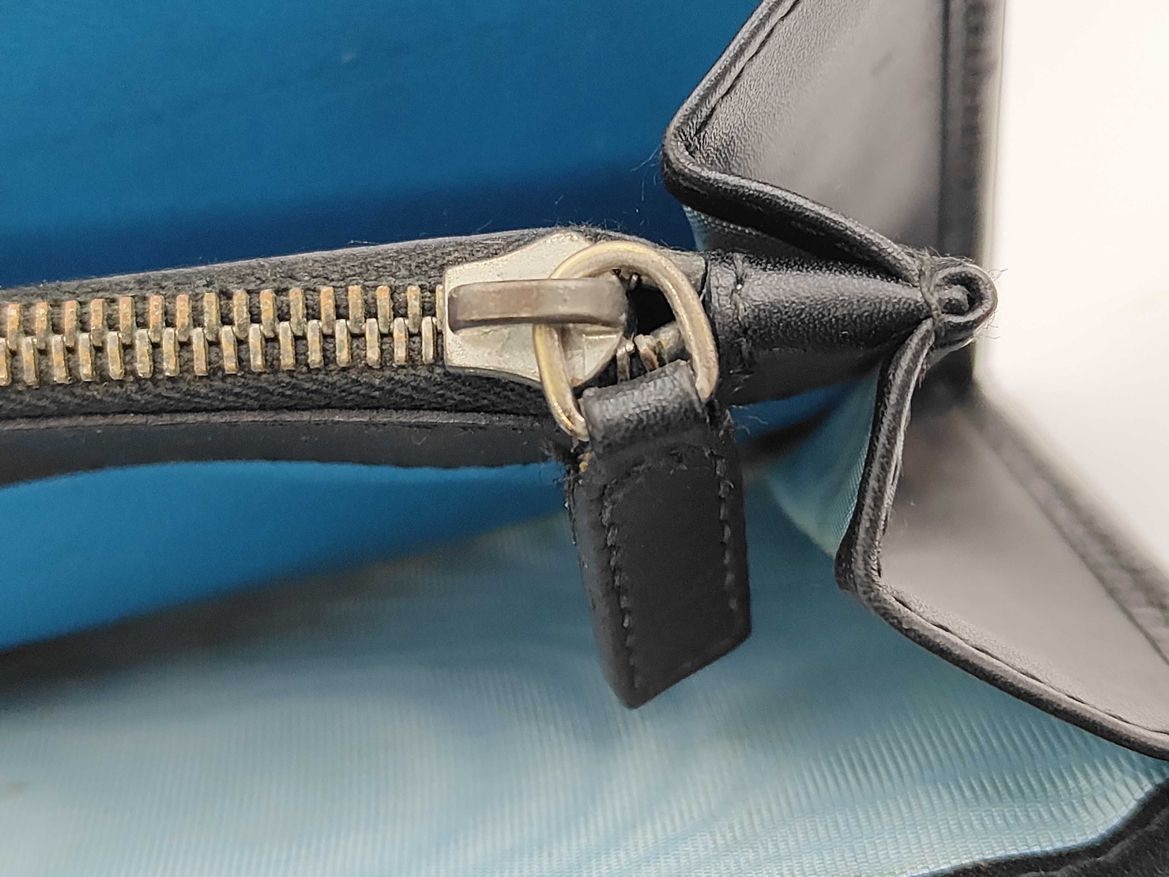 B.zero1 Leather Wallet — view 8