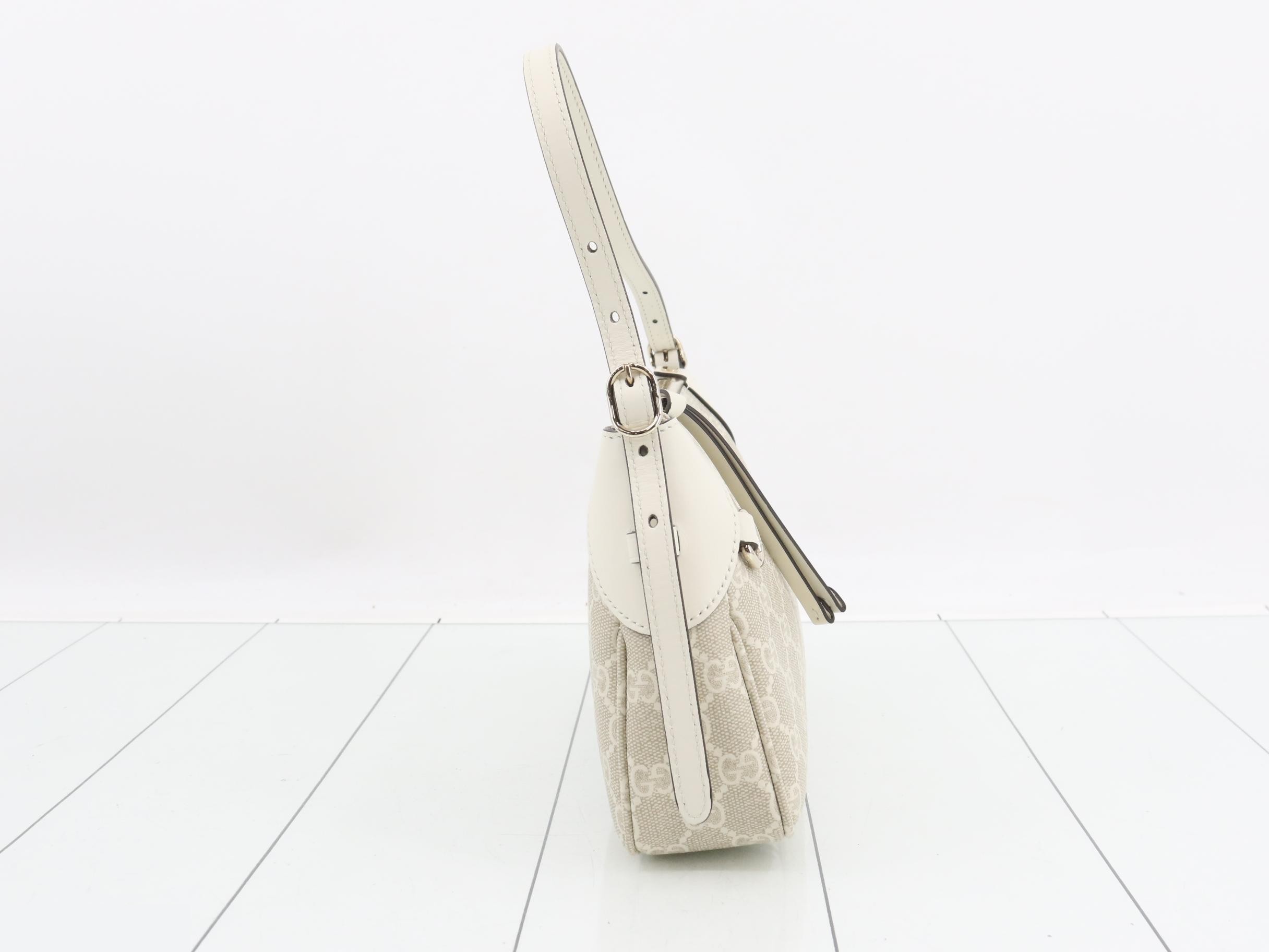 GG Emblem Shoulder Bag — view 4