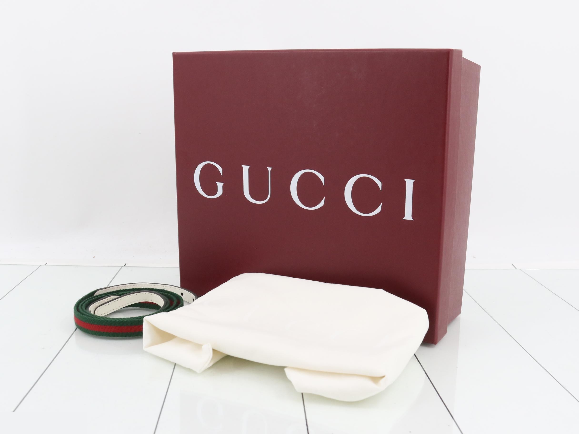 GG Emblem Shoulder Bag — view 7