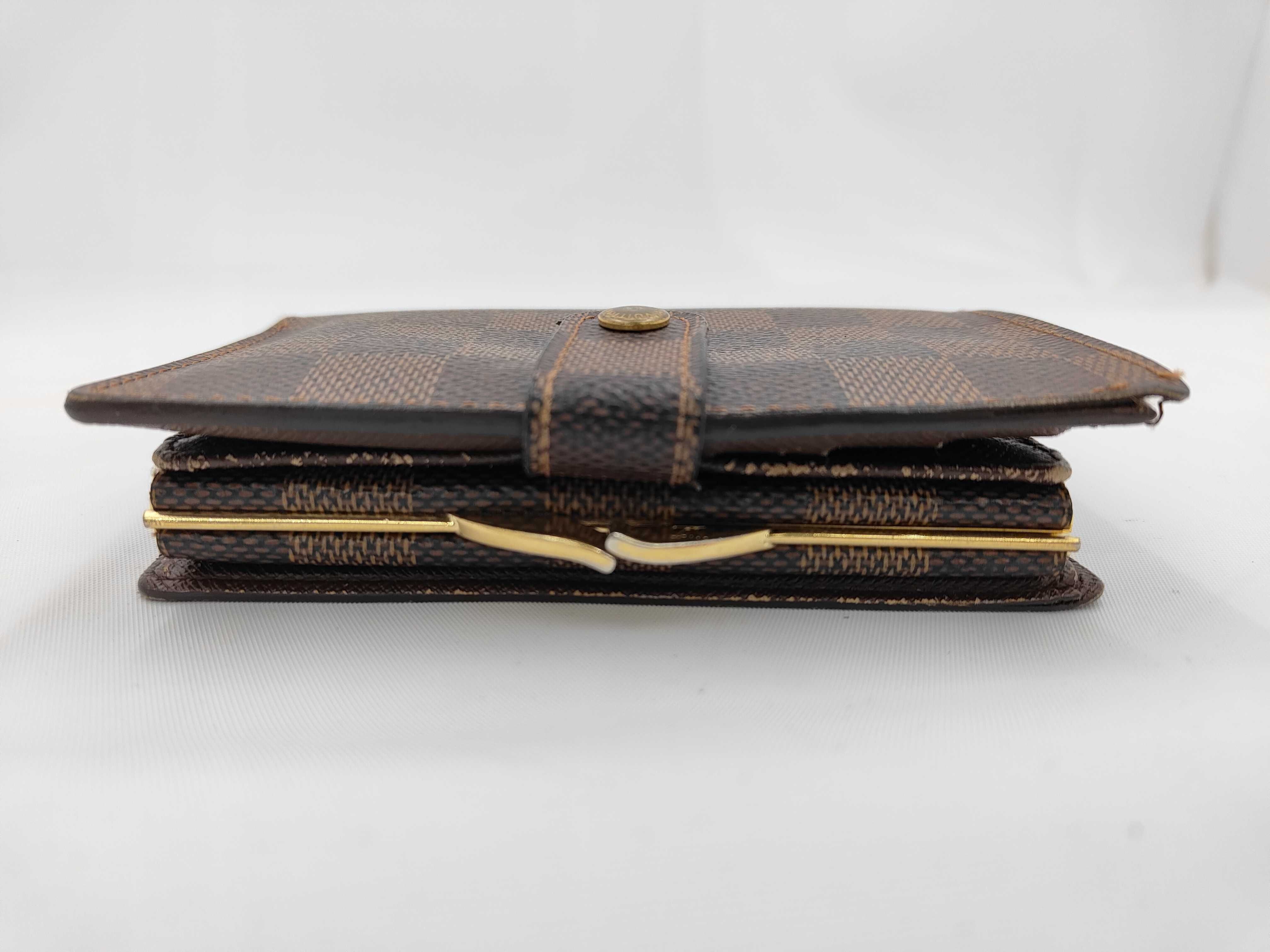 wallet — view 6
