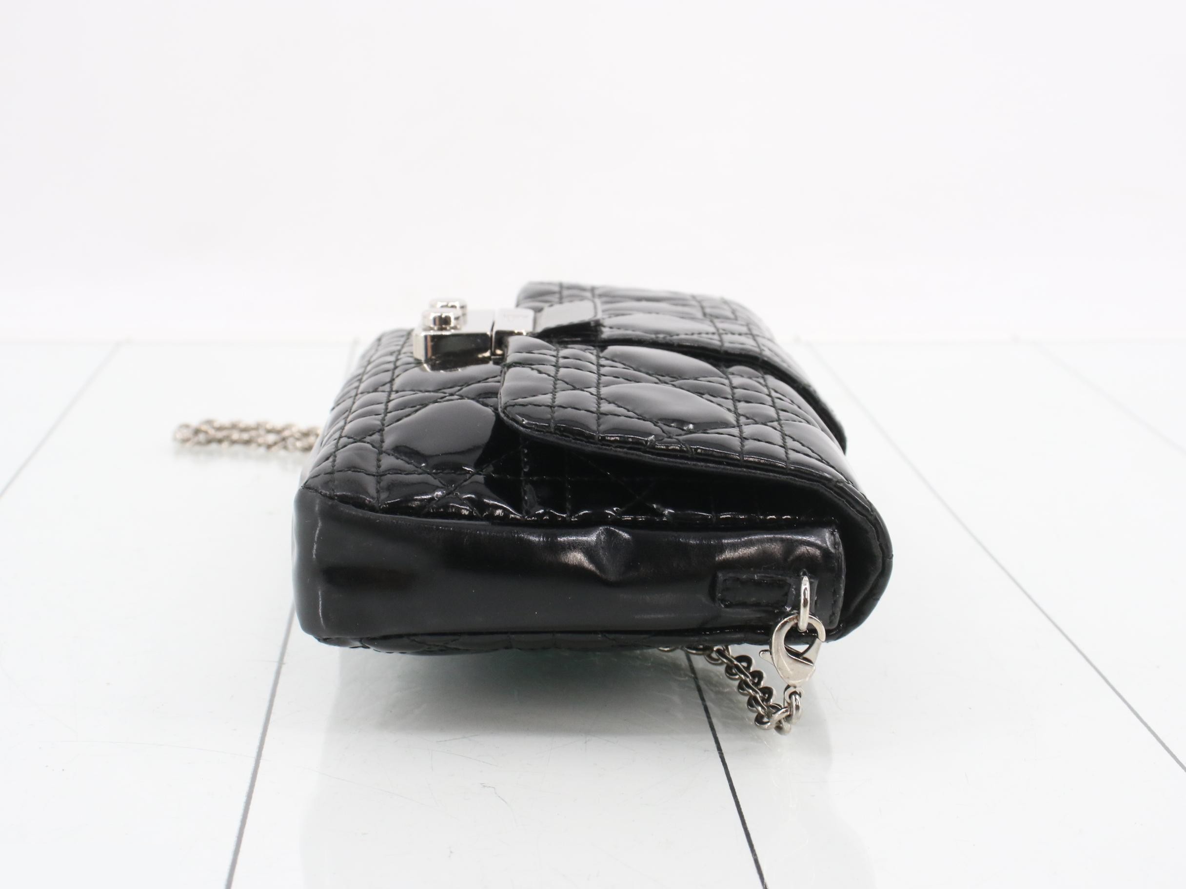 Other lines: Bags & Shoulder Bags - Patent Leather — view 3