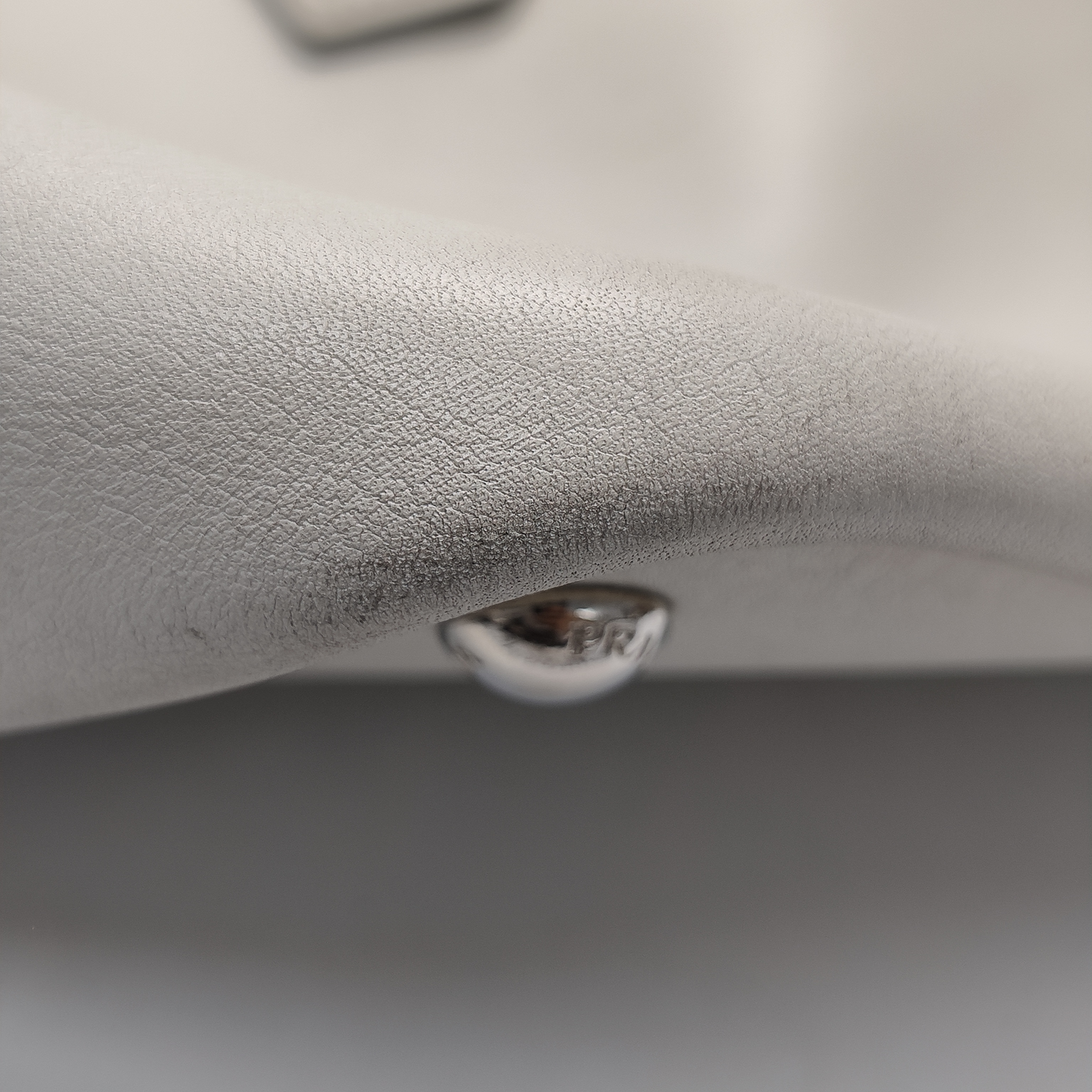 【*Shipped from: China*】PRADA Leather Handbag — view 10