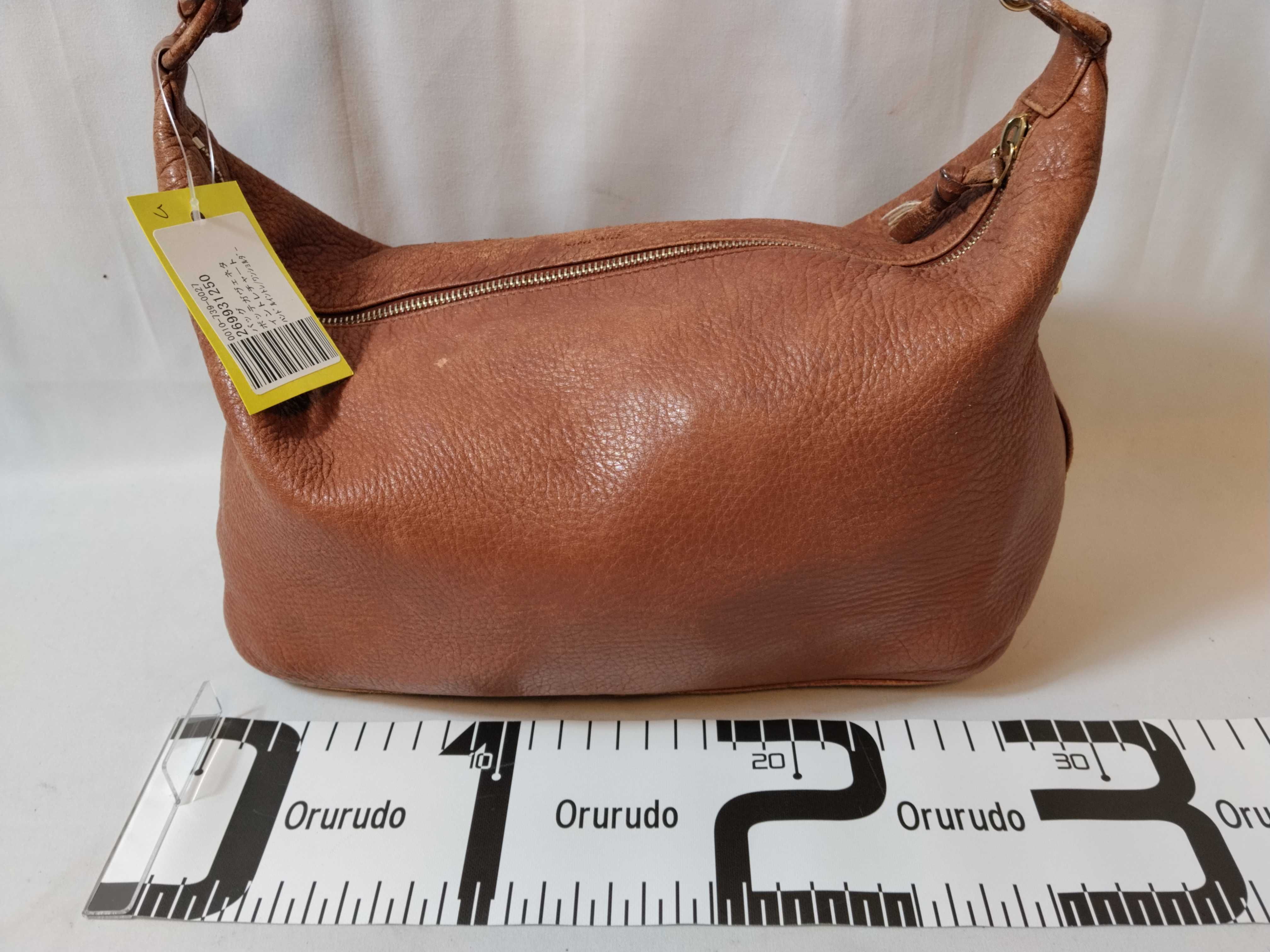 Intrecciato Handle Intrecciato/One-Shoulder Shoulder Bag — view 2