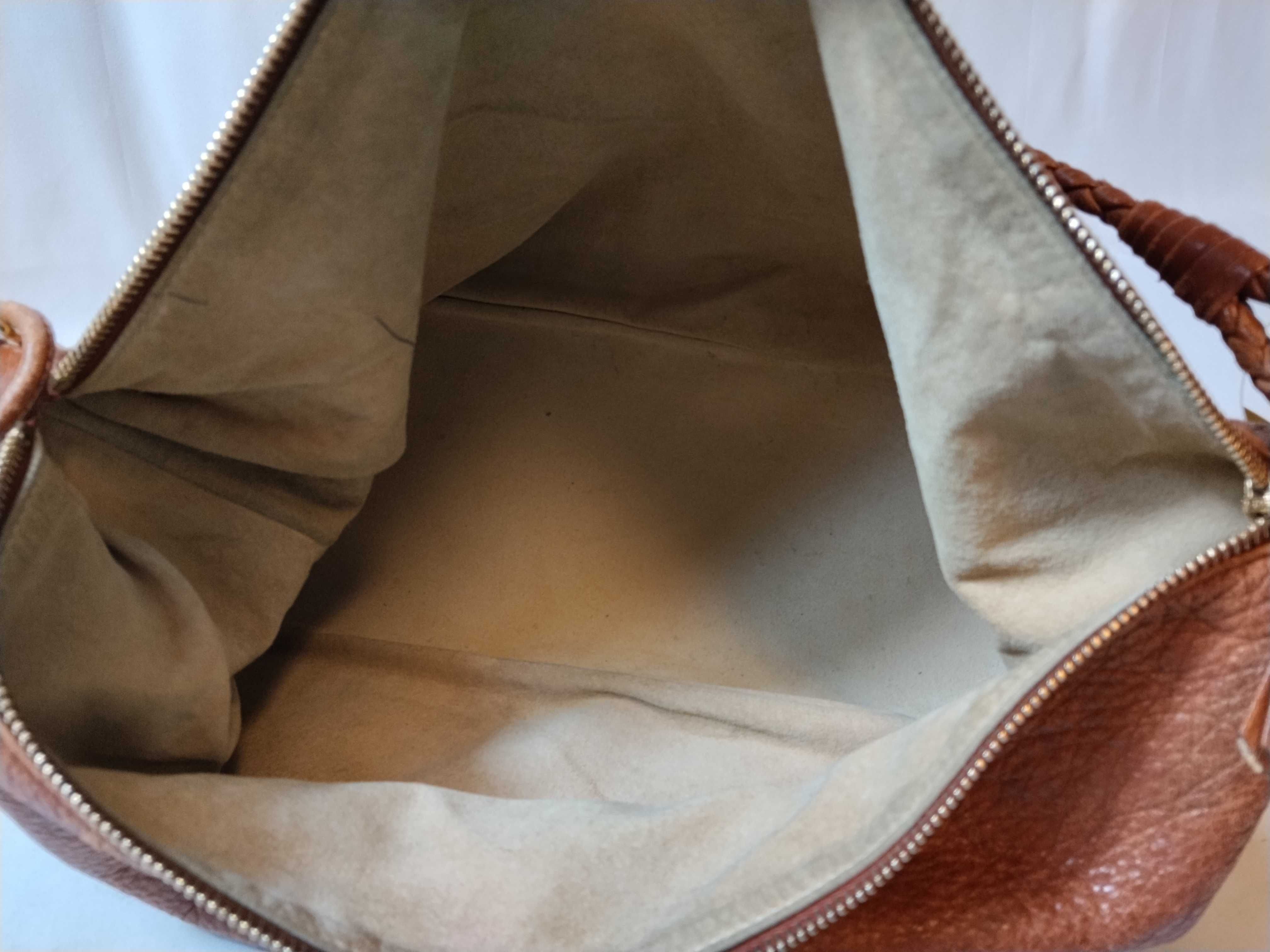 Intrecciato Handle Intrecciato/One-Shoulder Shoulder Bag — view 10