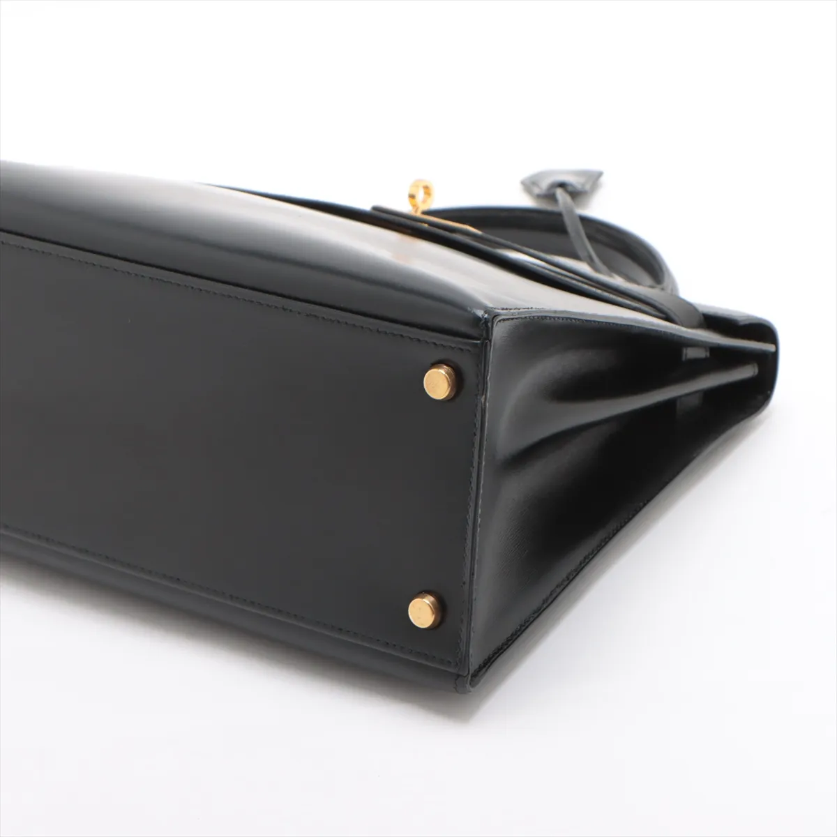 [Individually wrapped] Hermes Kelly 32 Serie Box Calf Black Gold Hardware Q:1987 Crochette string tear — view 3